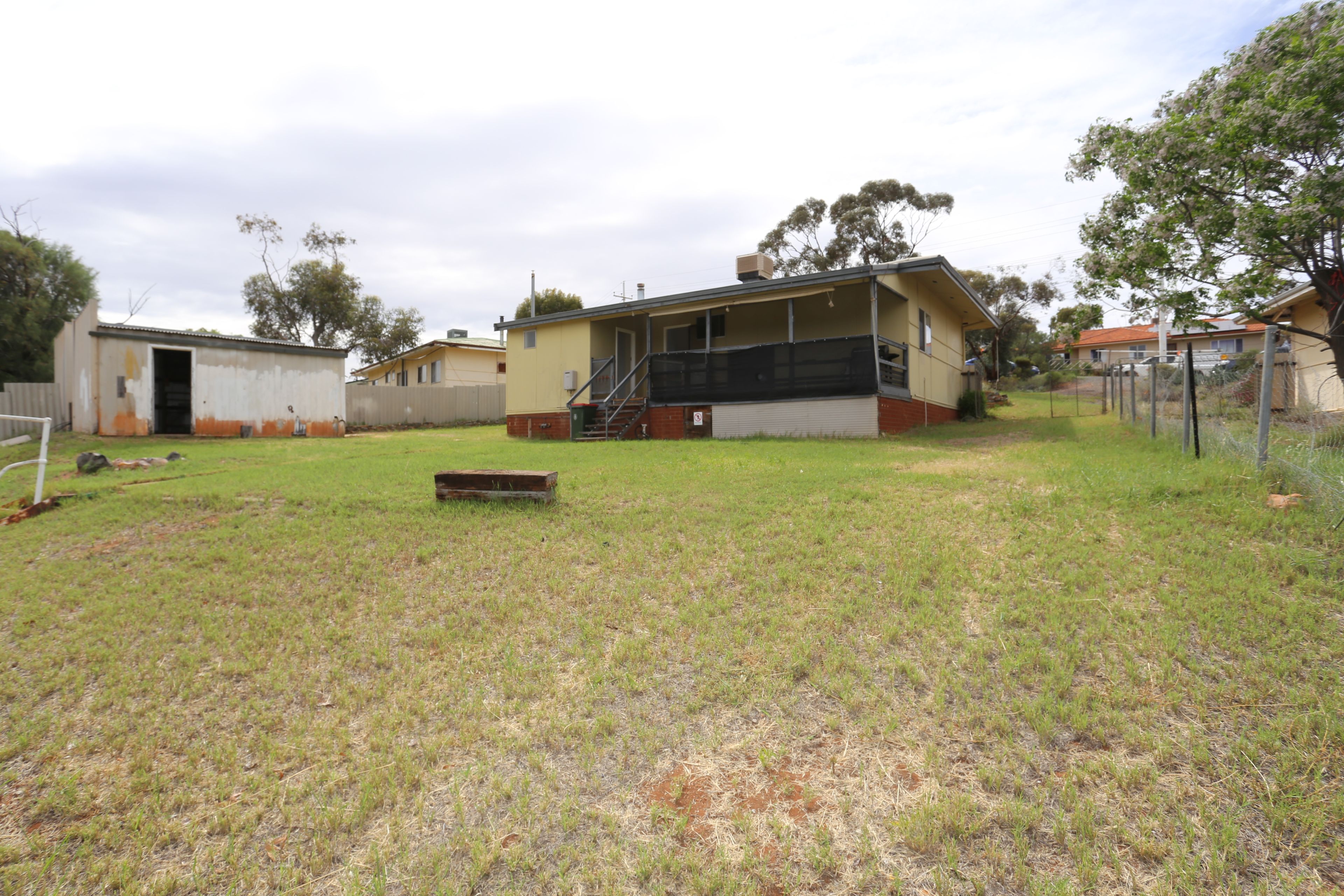 25 Blackbutt Street — photo 12 of 12