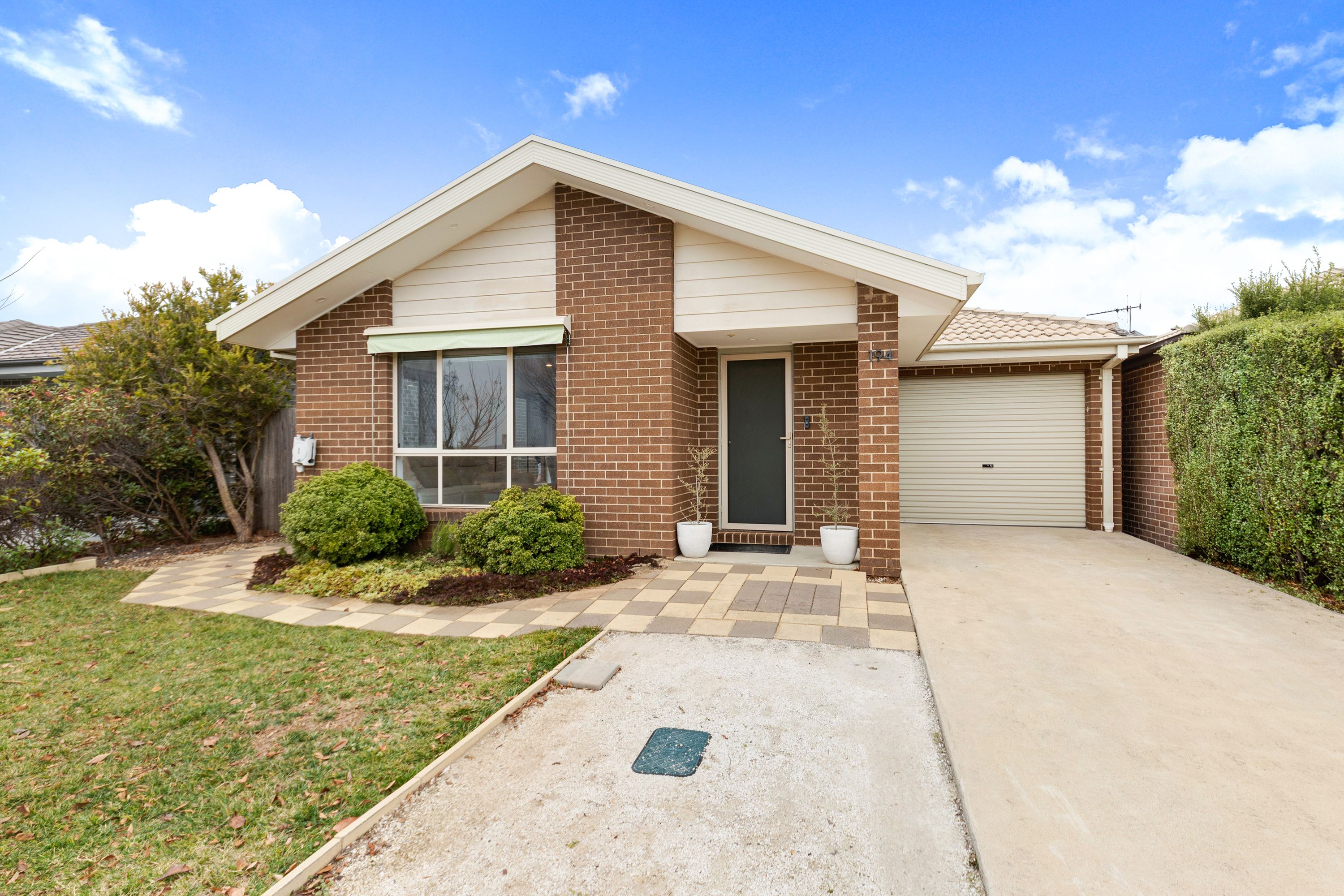 194 Macfarlane Burnet Avenue, Macgregor ACT 2615