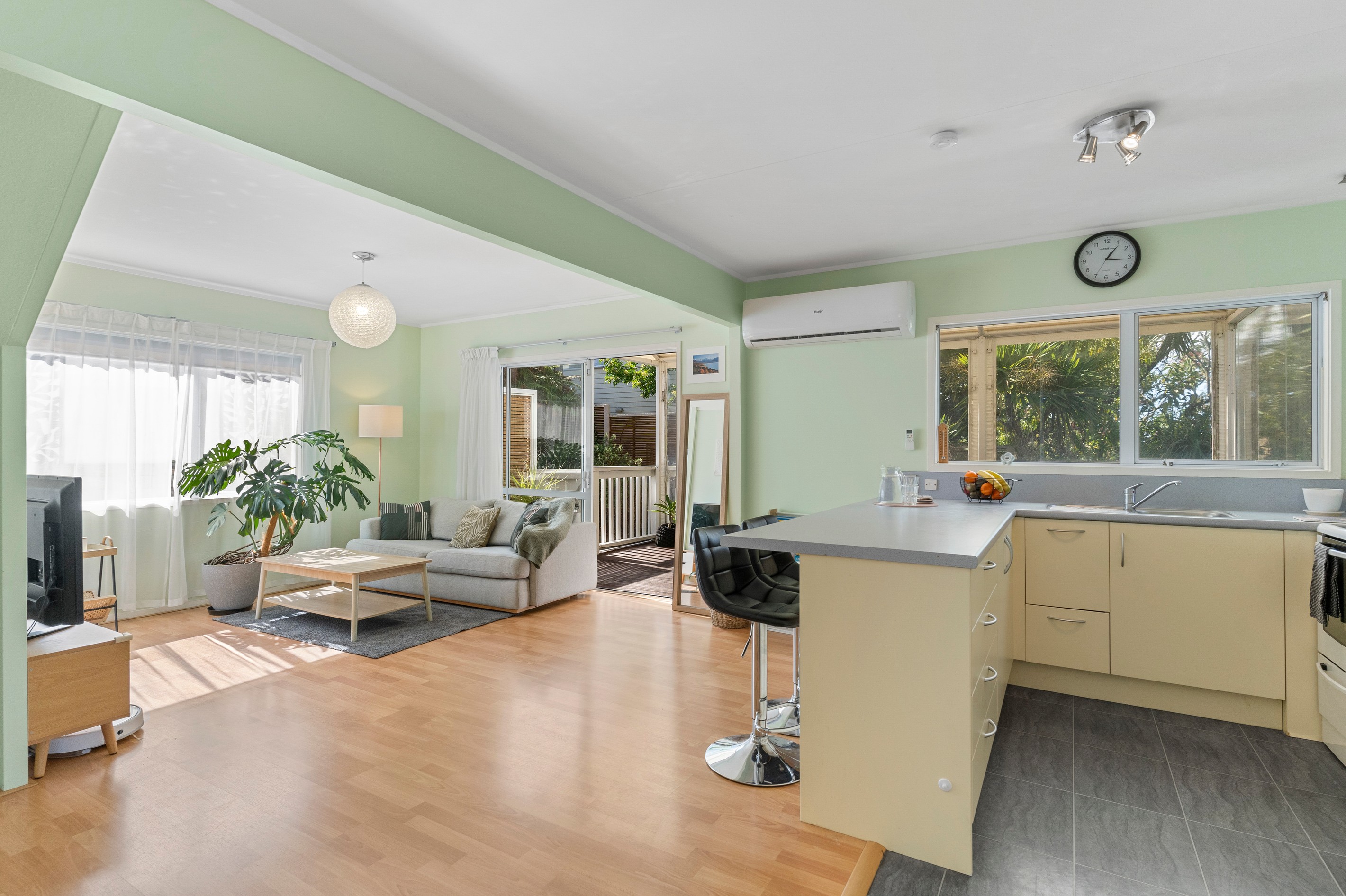 10A Chequers Avenue, Glenfield, North Shore City