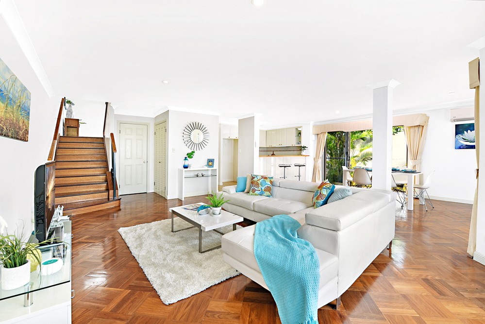3/100 Cotlew Street East, Southport, QLD 4215