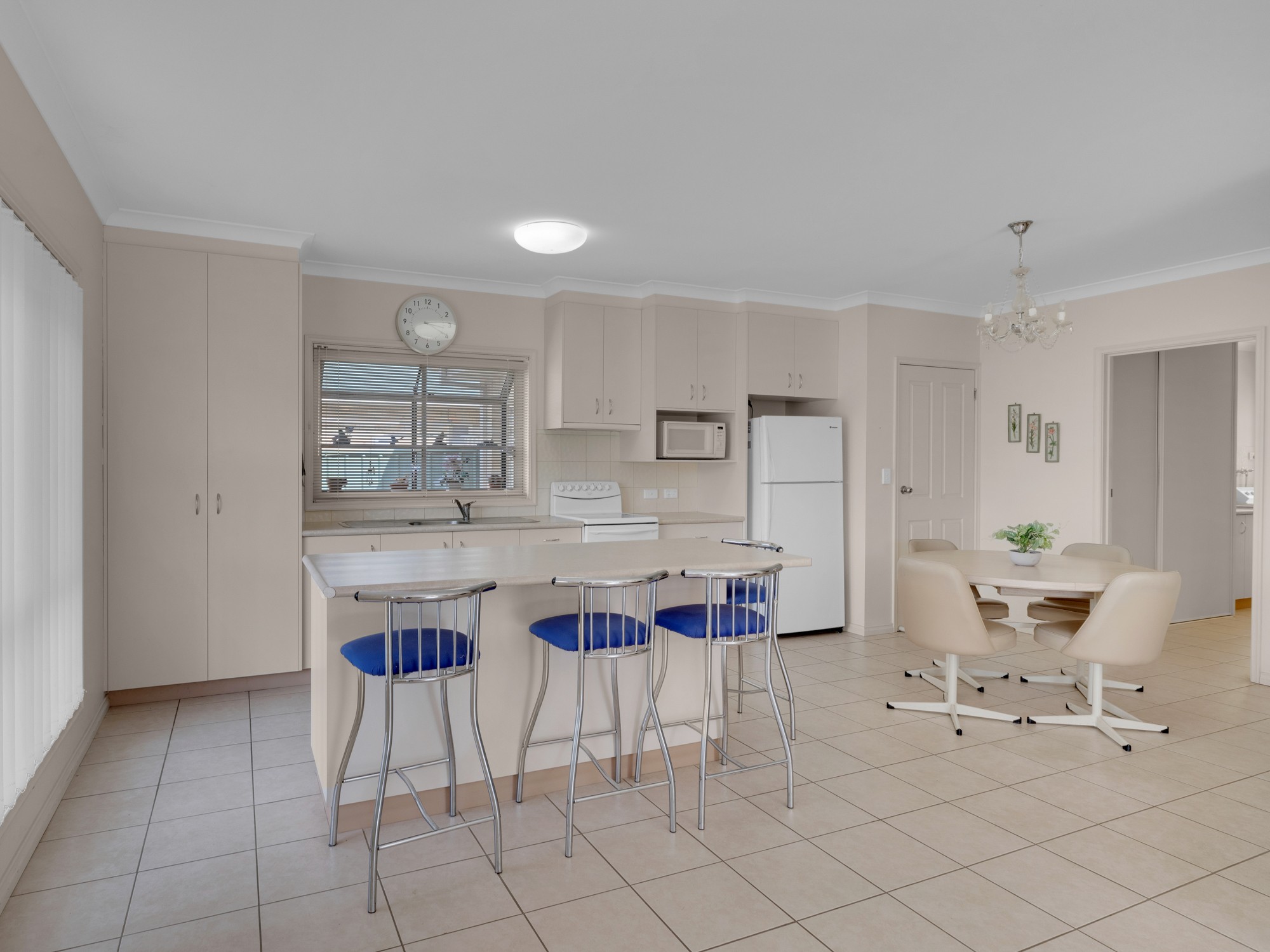 77 Banksia Drive, Corowa, NSW 2646