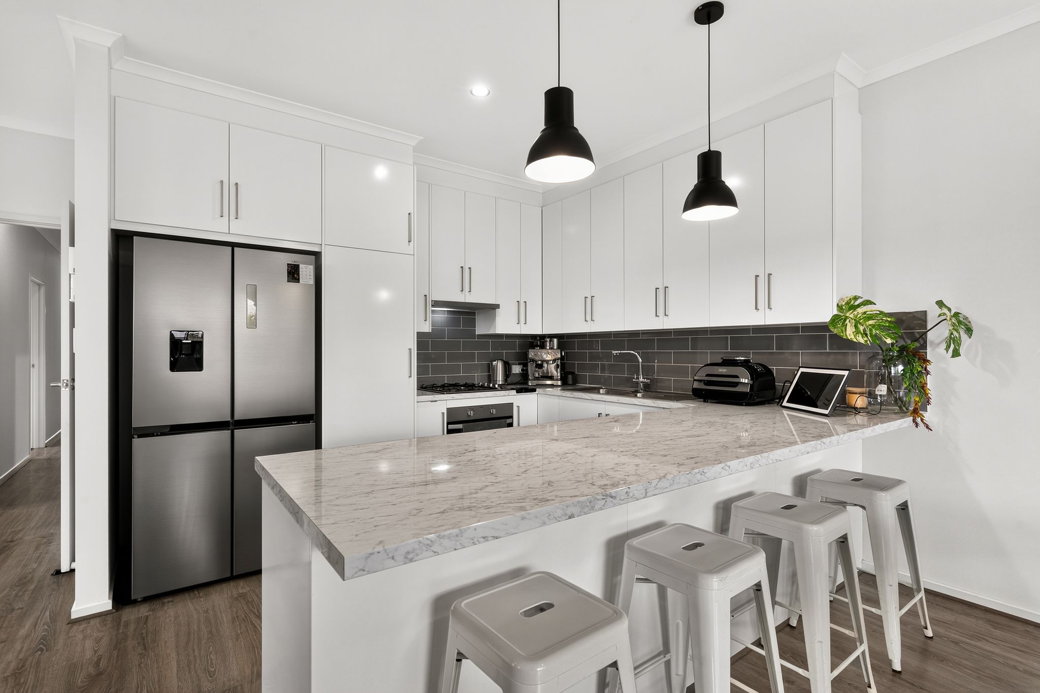 25 Costa Street — photo 7 of 13