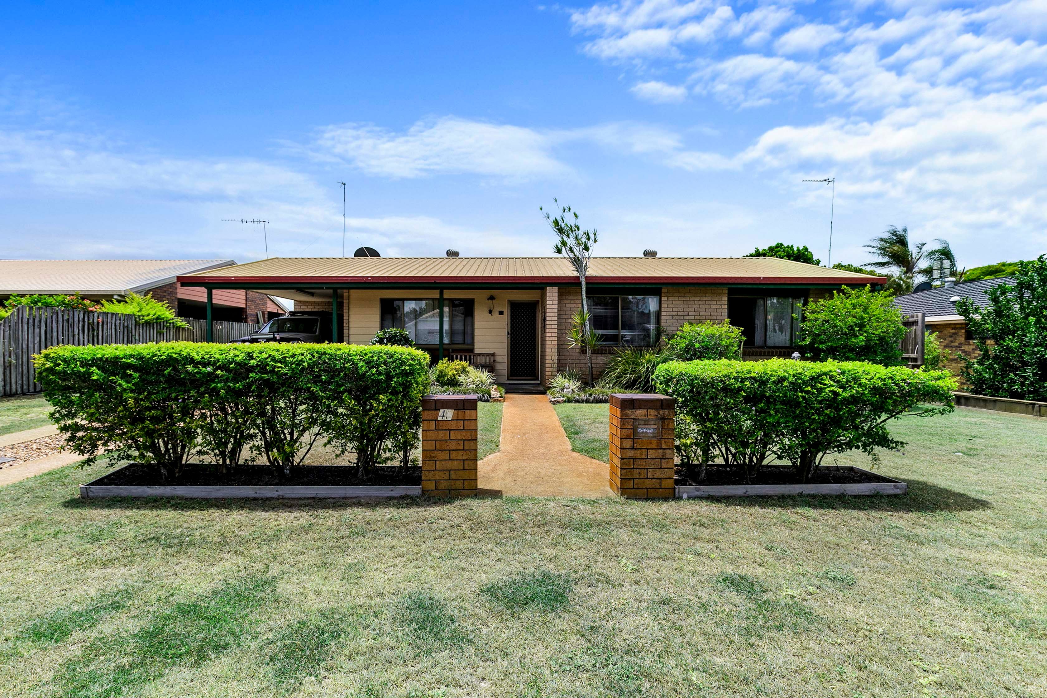 45 South Street, Urangan, QLD 4655