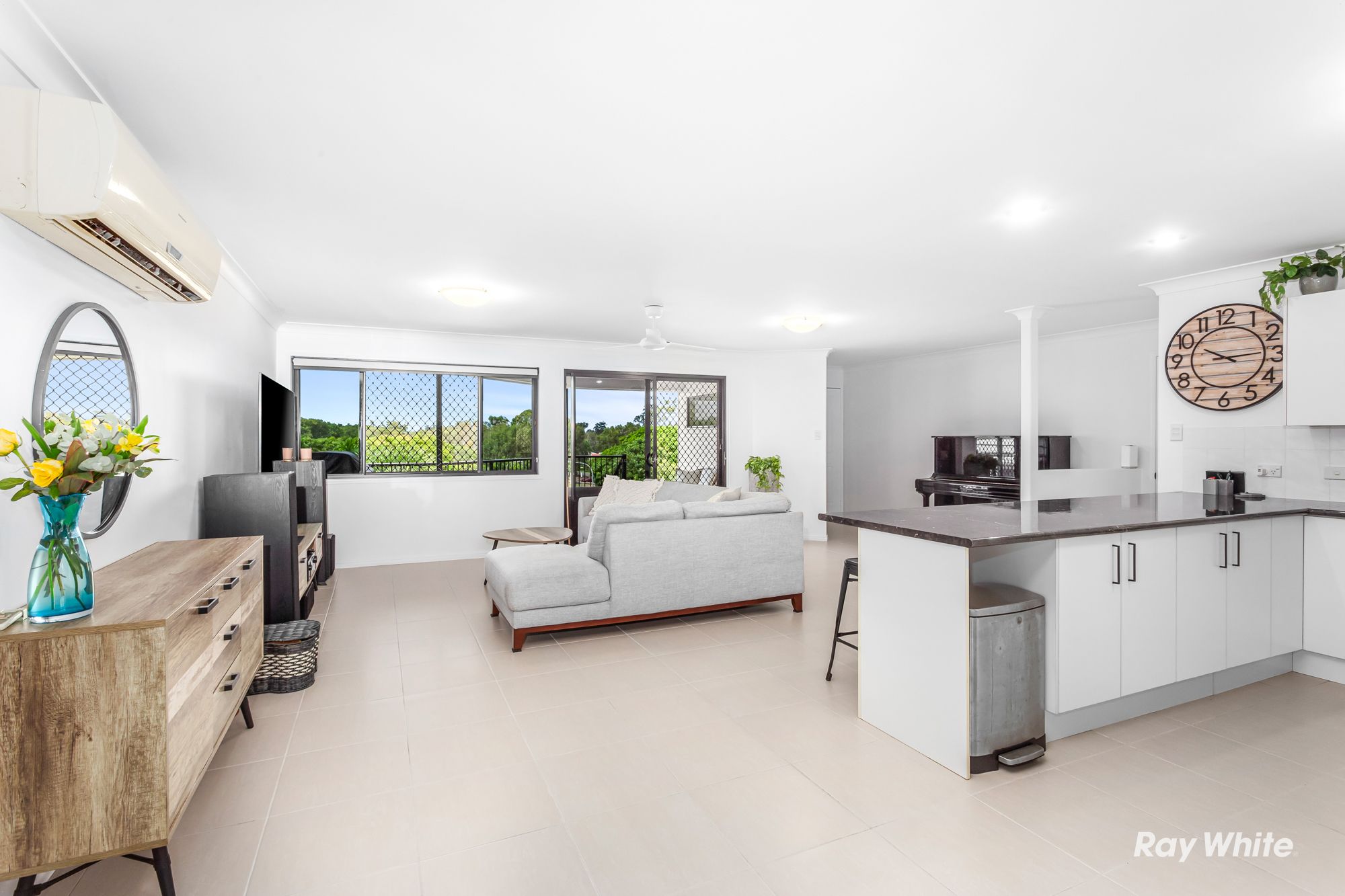 19 Sunset Drive, Norman Gardens, QLD 4701