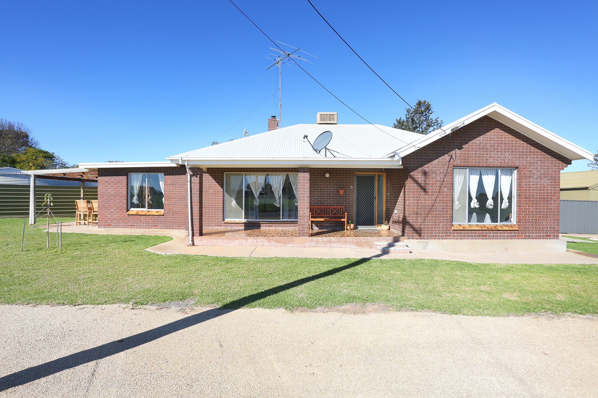 6-8 Seaview Road, Maitland, SA 5573