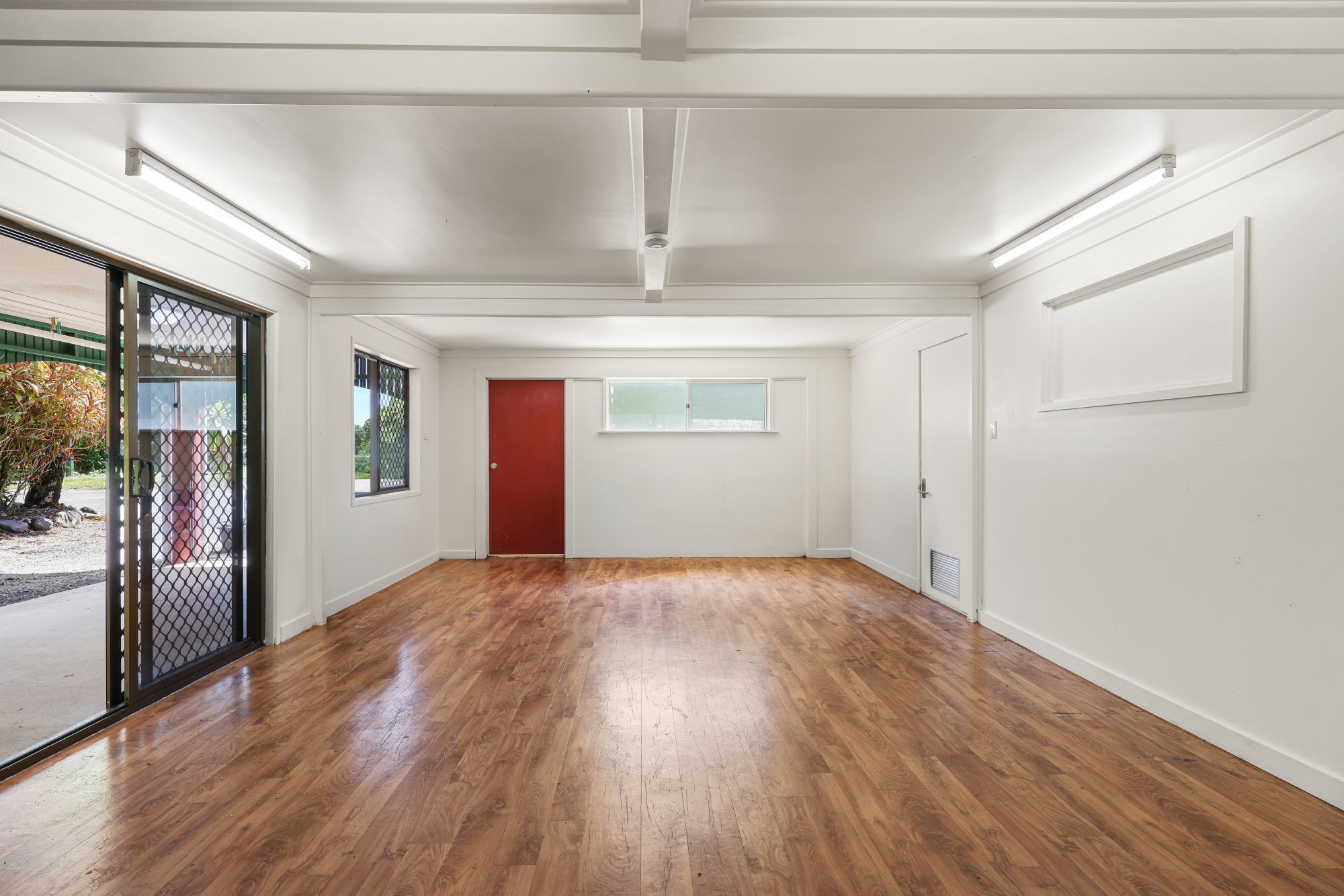 73 Coronation Drive — photo 14 of 27