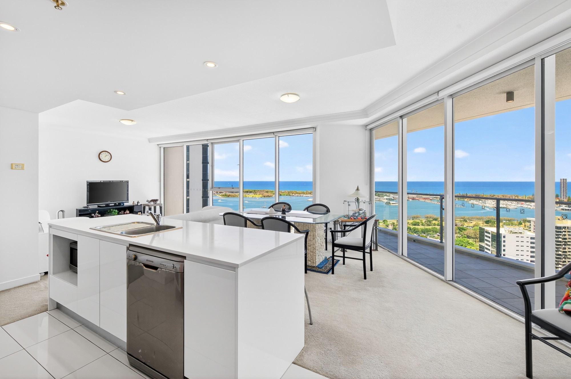 22401/5 Lawson Street, Southport, QLD 4215