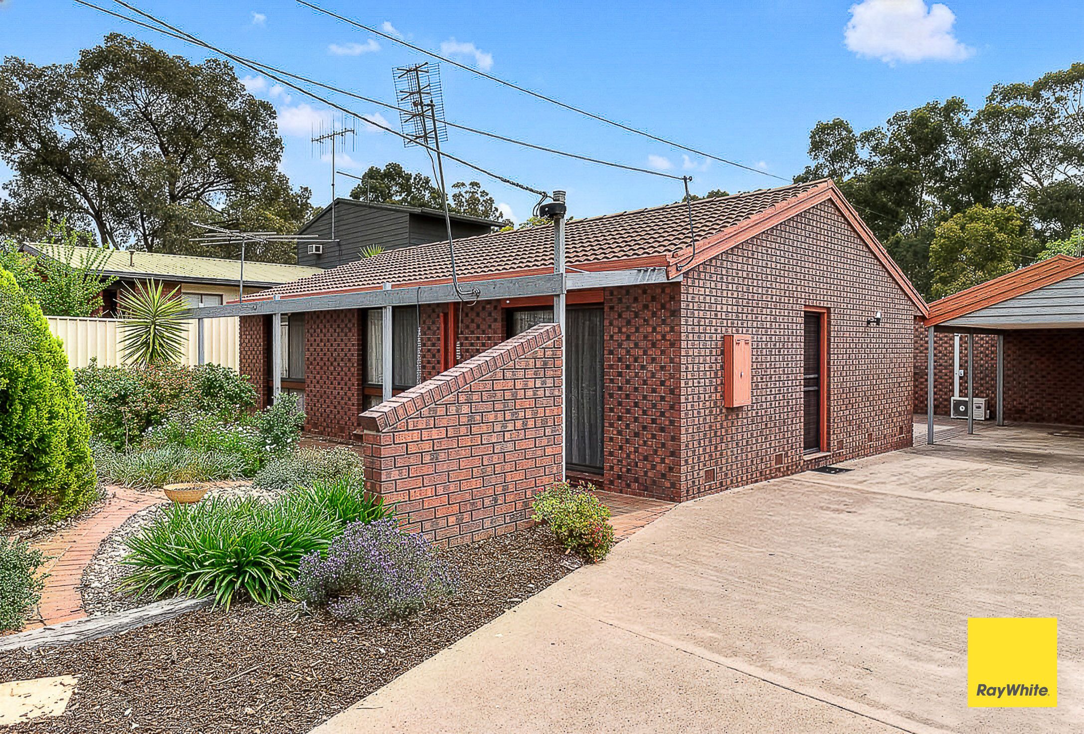 10 Lawson Street, Spring Gully VIC 3550