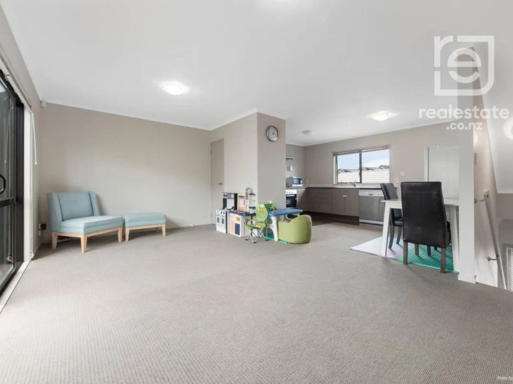 9/172 Mcleod Road, Te Atatu South, Waitakere City