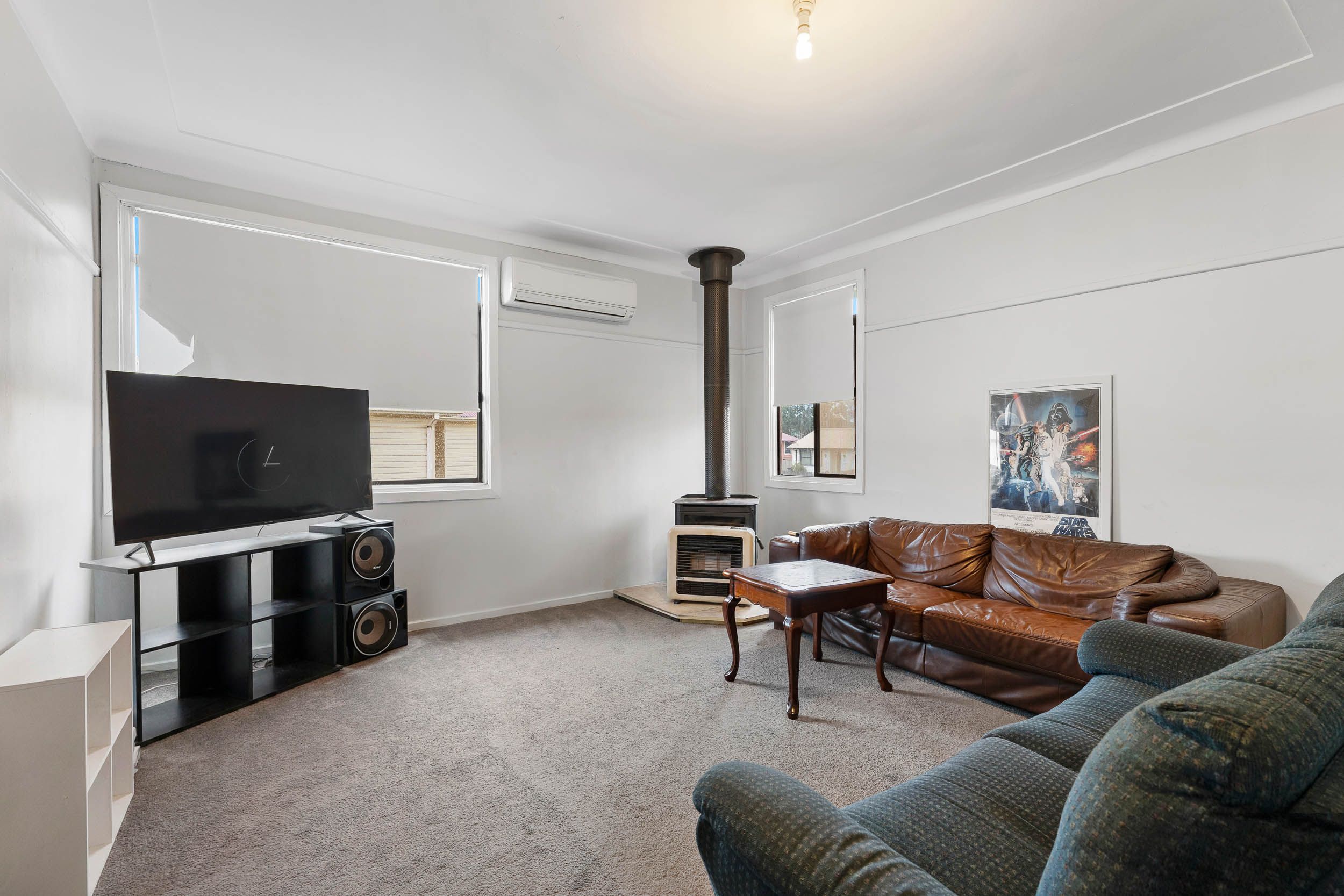 6 Churchill Street — photo 3 of 9