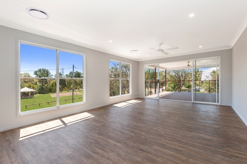 34 California Road, Oxley, QLD 4075