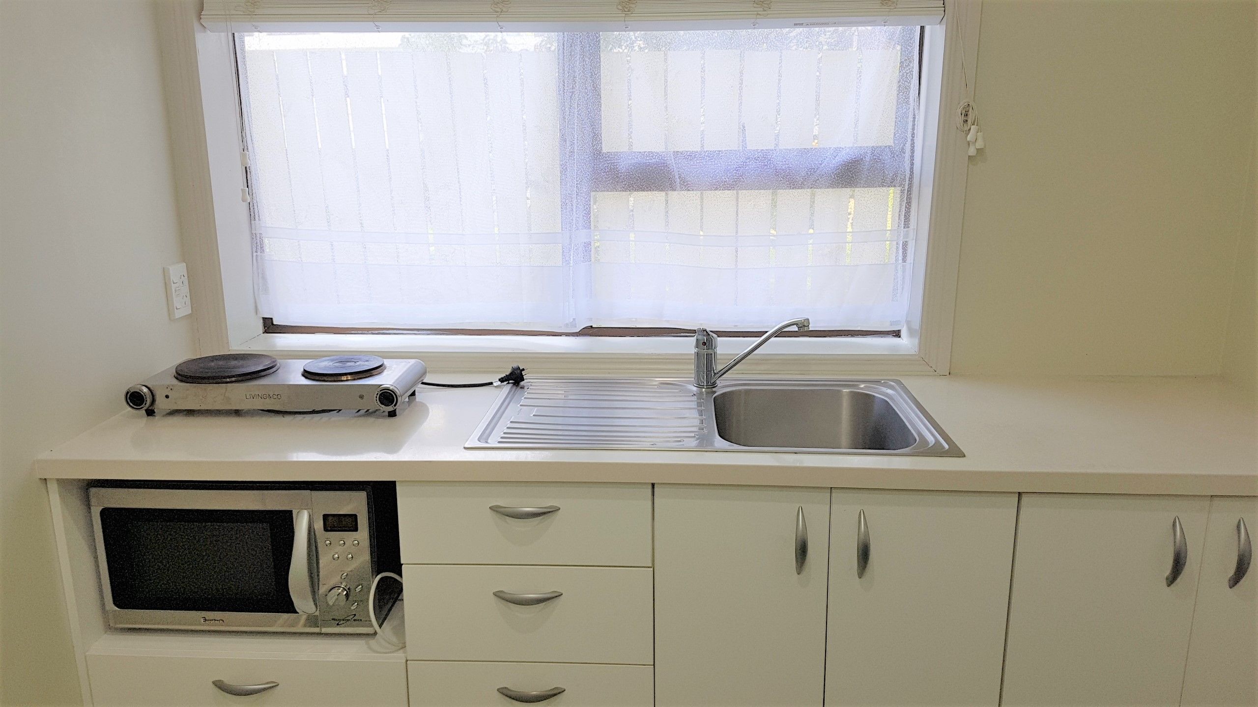 10 Gazelle Avenue, Beach Haven, North Shore City 0626 Leased House