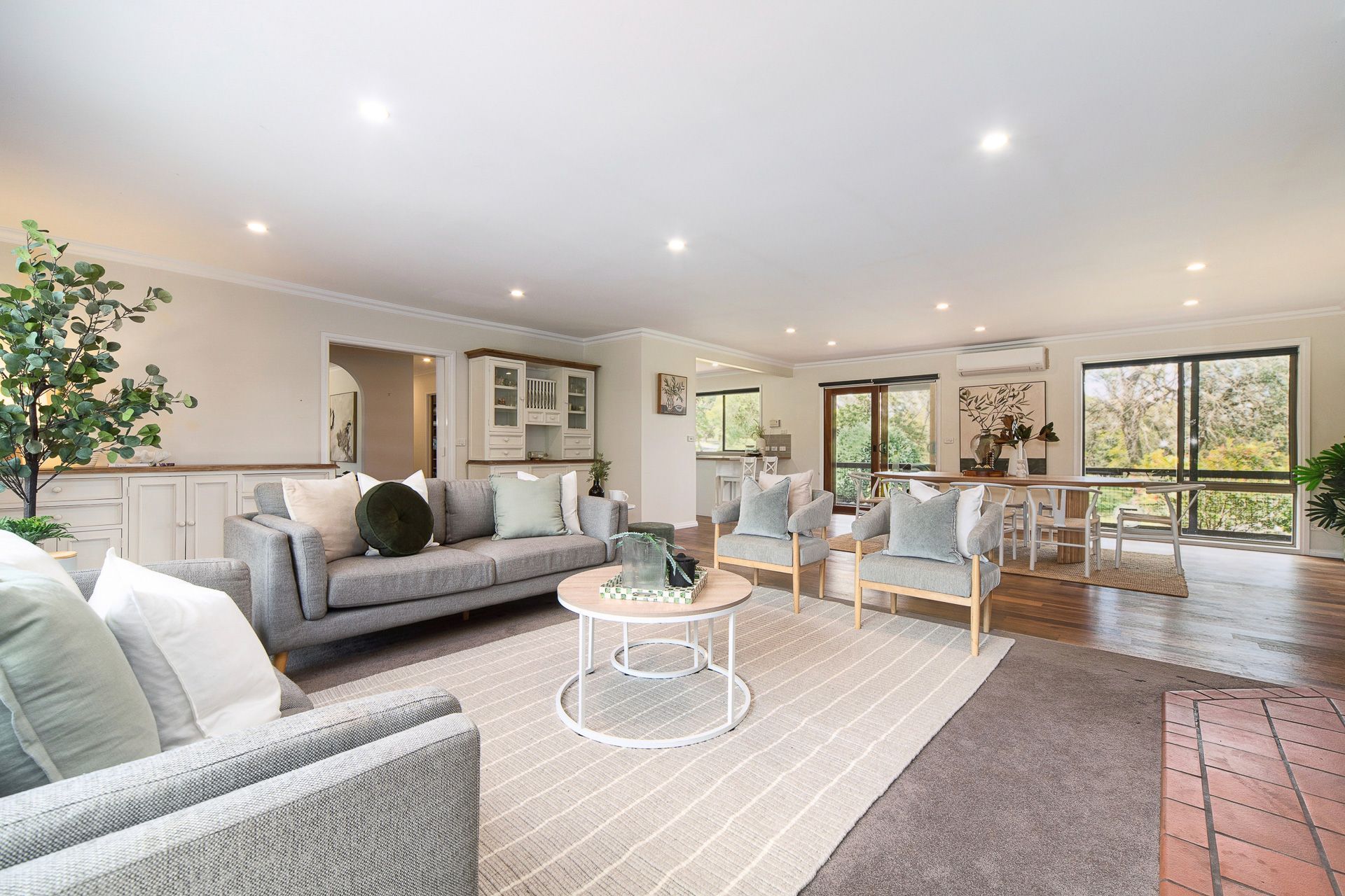 20 Oakhill Road West — photo 10 of 30