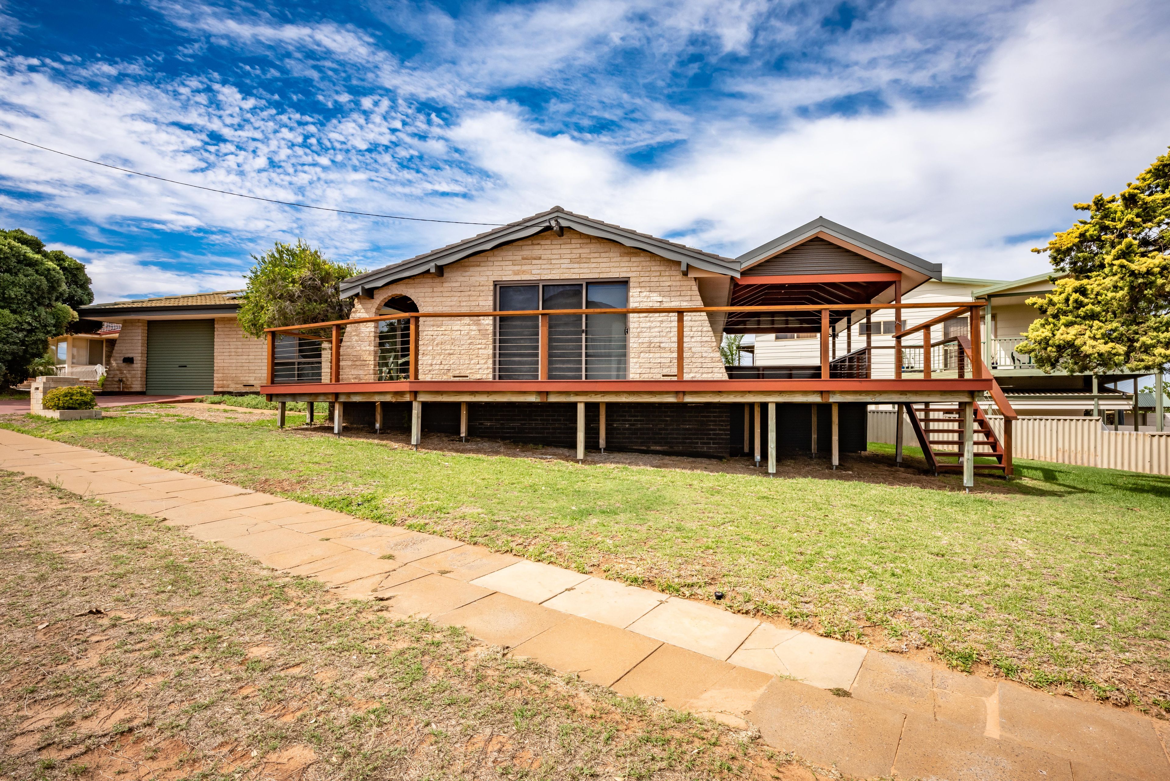 2 Thomas Avenue, Geraldton, WA 6530