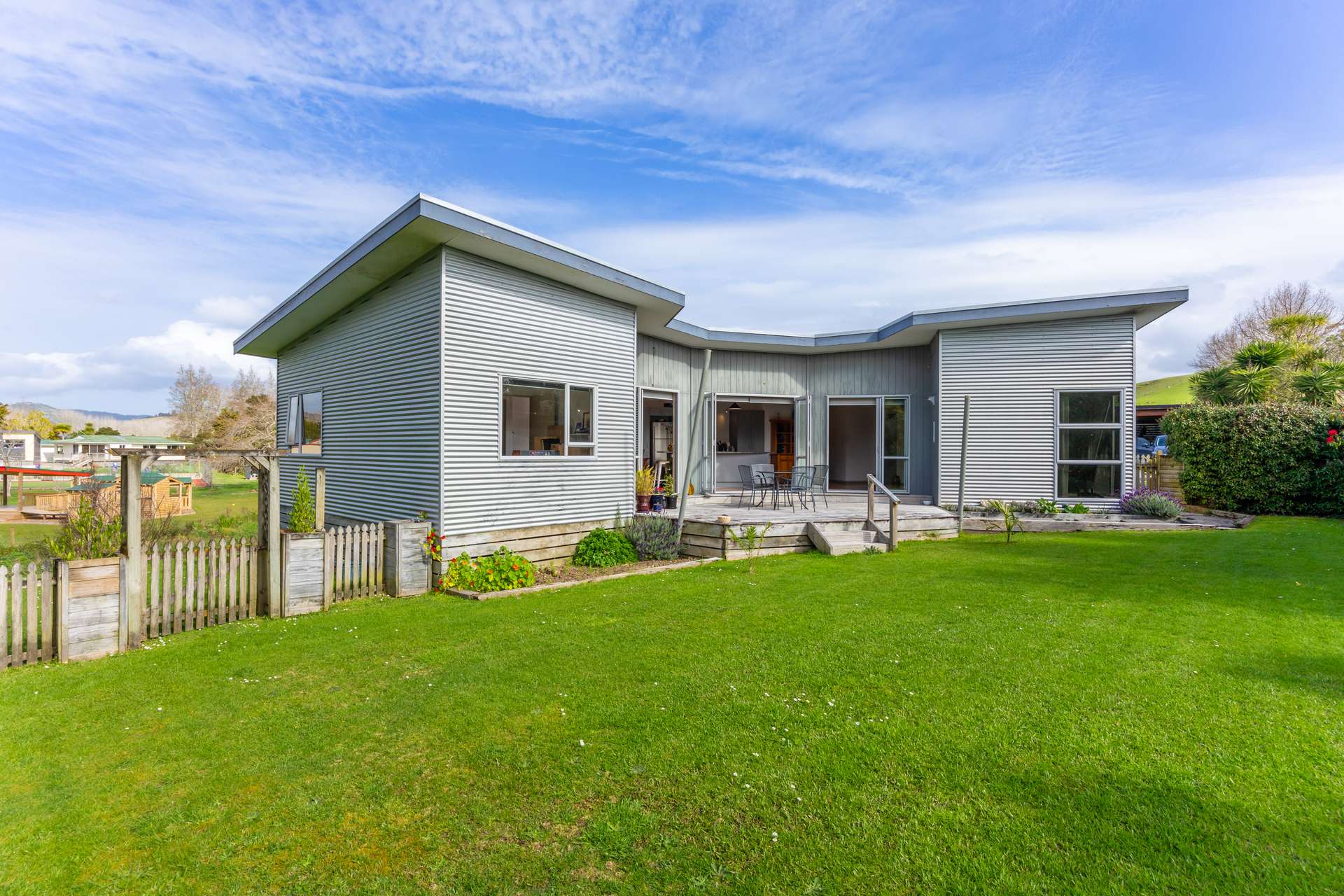 965 Kaipara Flats Road photo 2