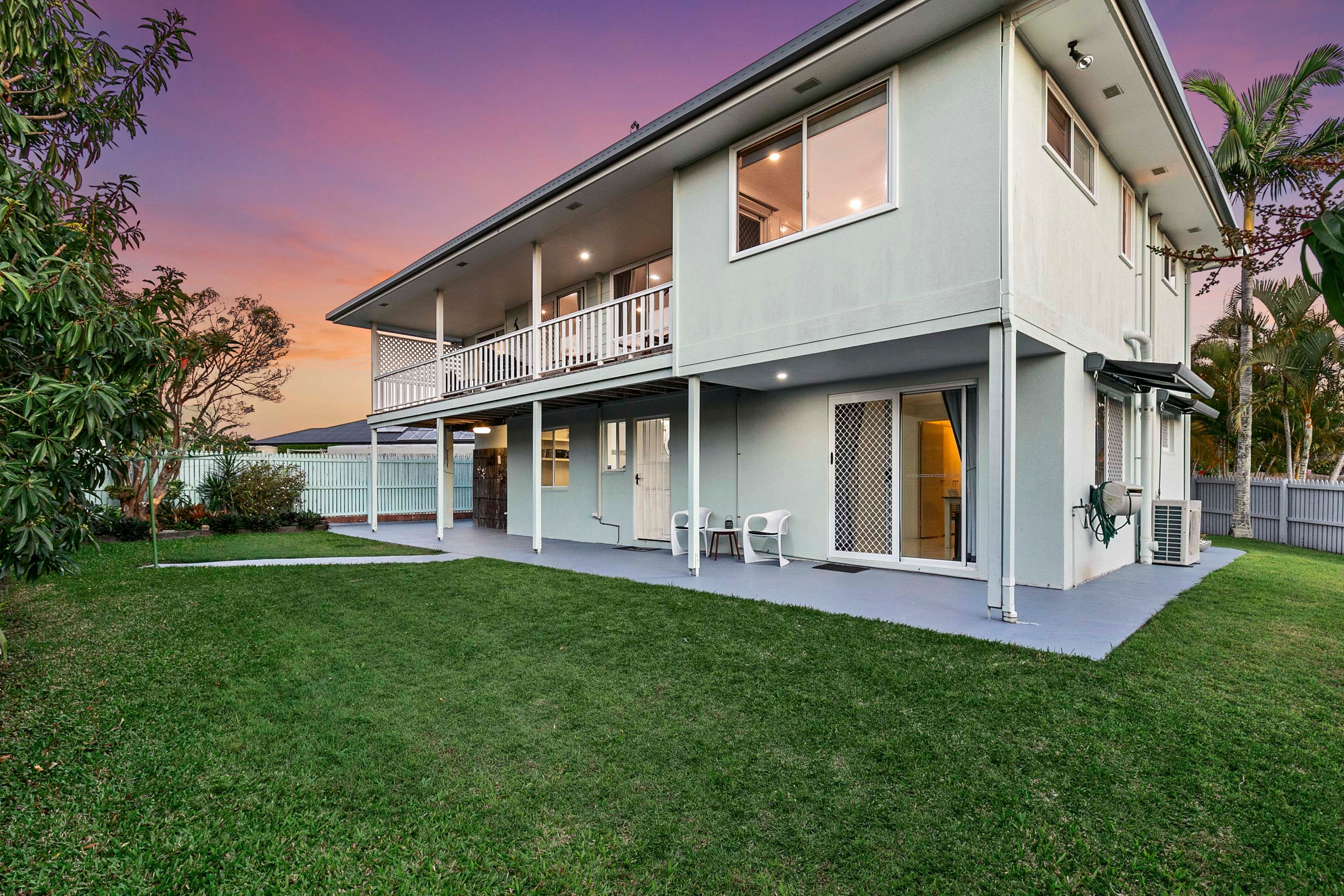6 Elaine Court, Scarness, QLD 4655
