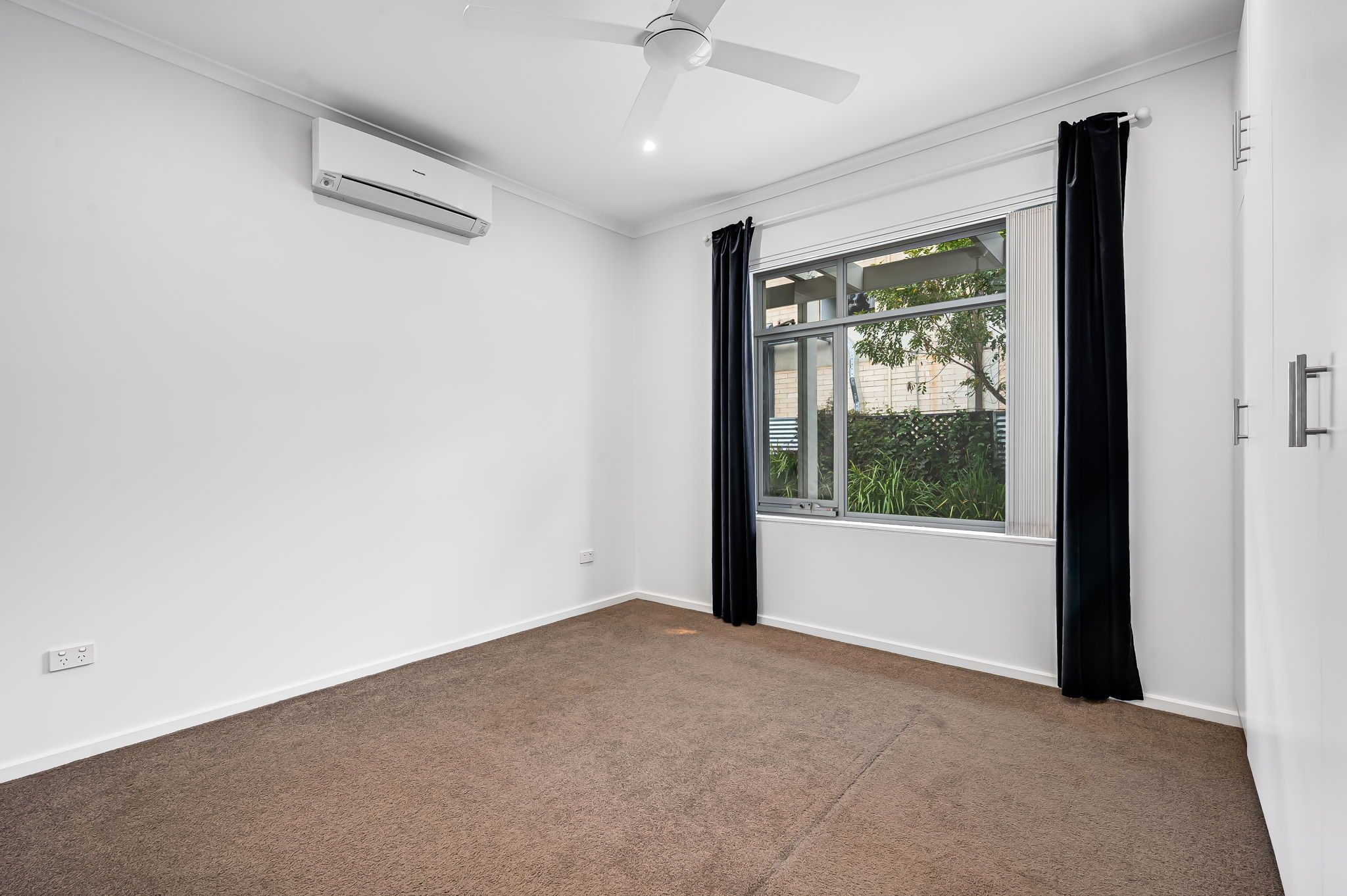 1a Gill Terrace — photo 7 of 12