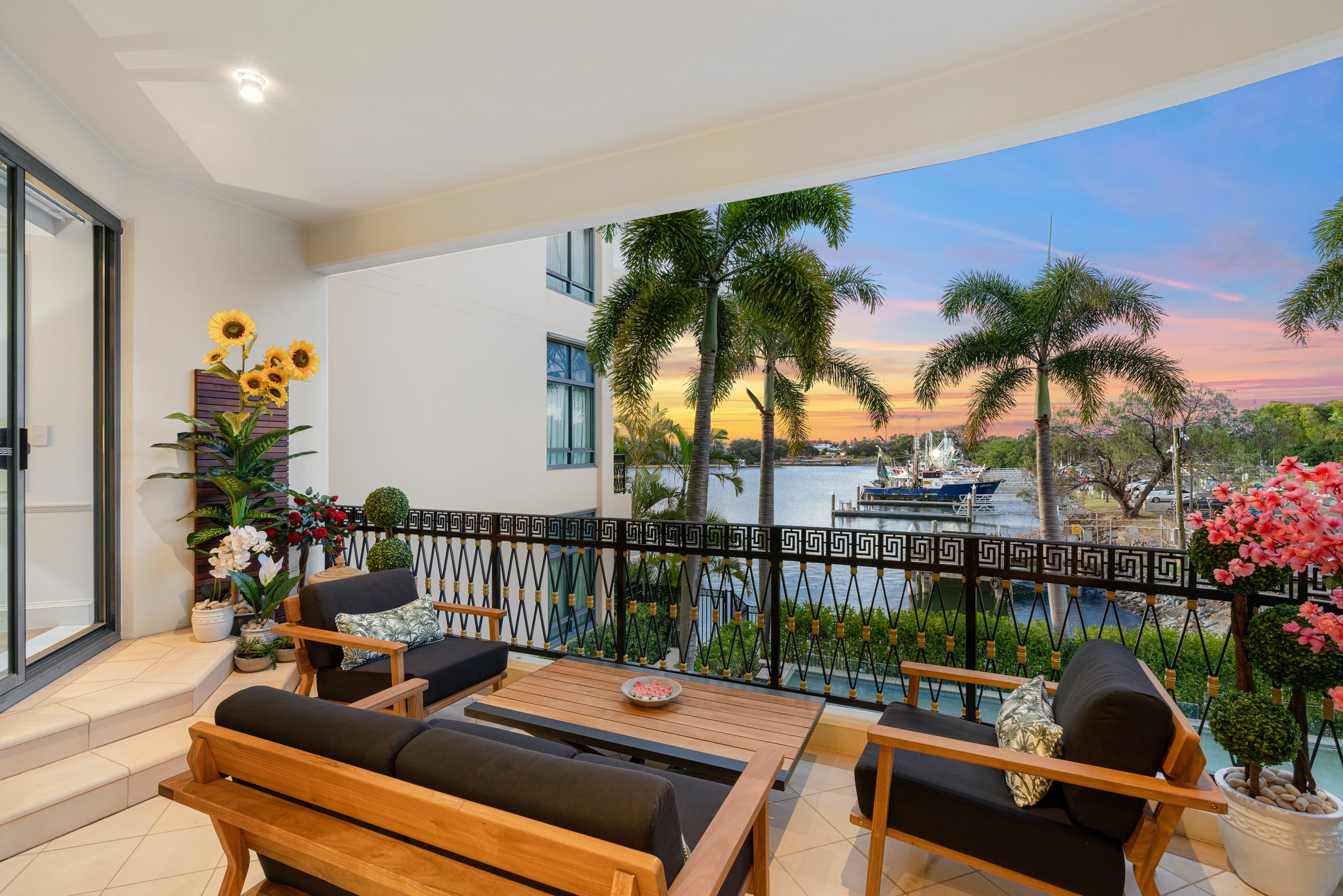 Condo 54/94 Seaworld Drive, Main Beach, QLD 4217