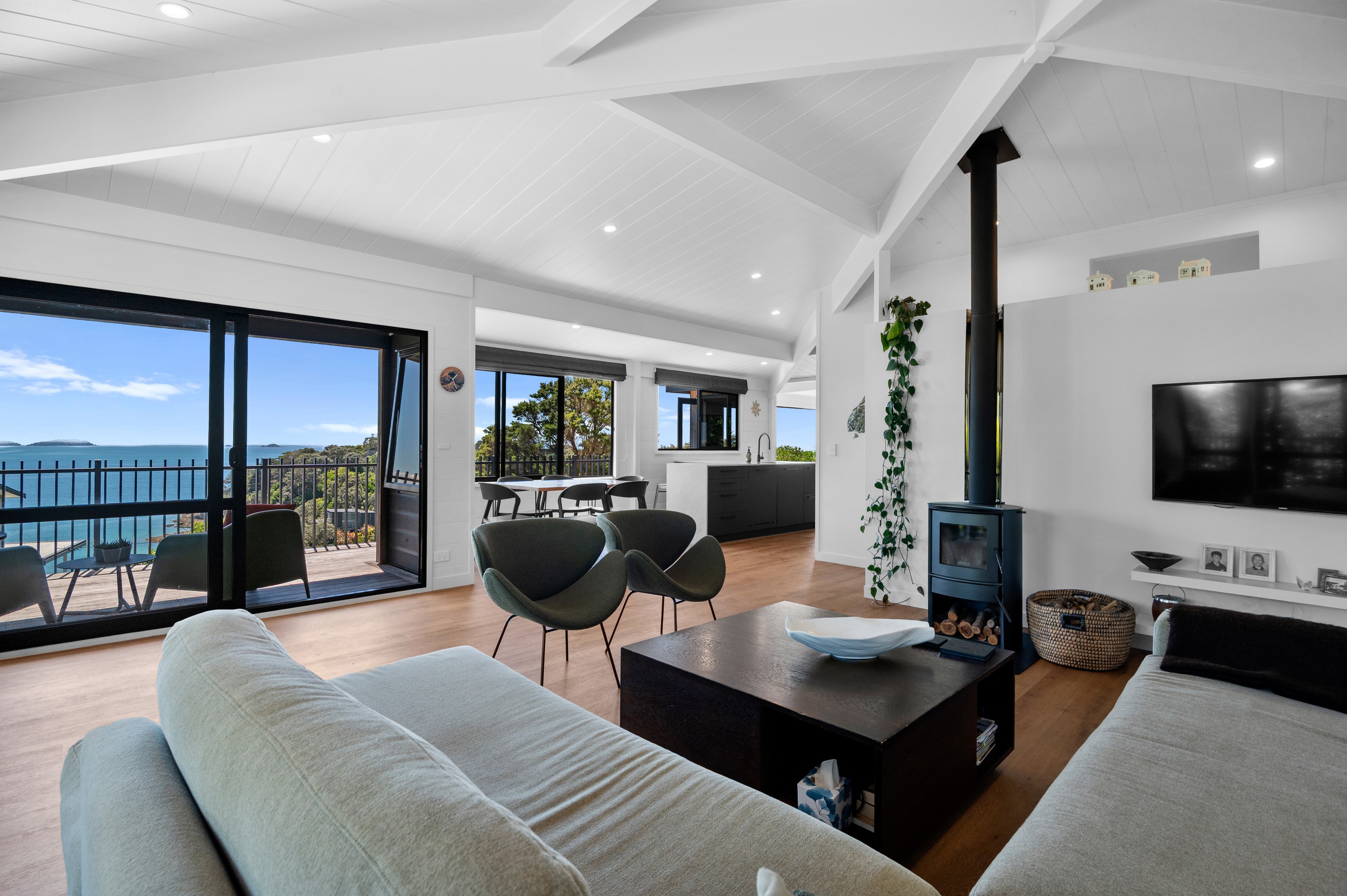 49 Coromandel Road, Oneroa, Waiheke Island