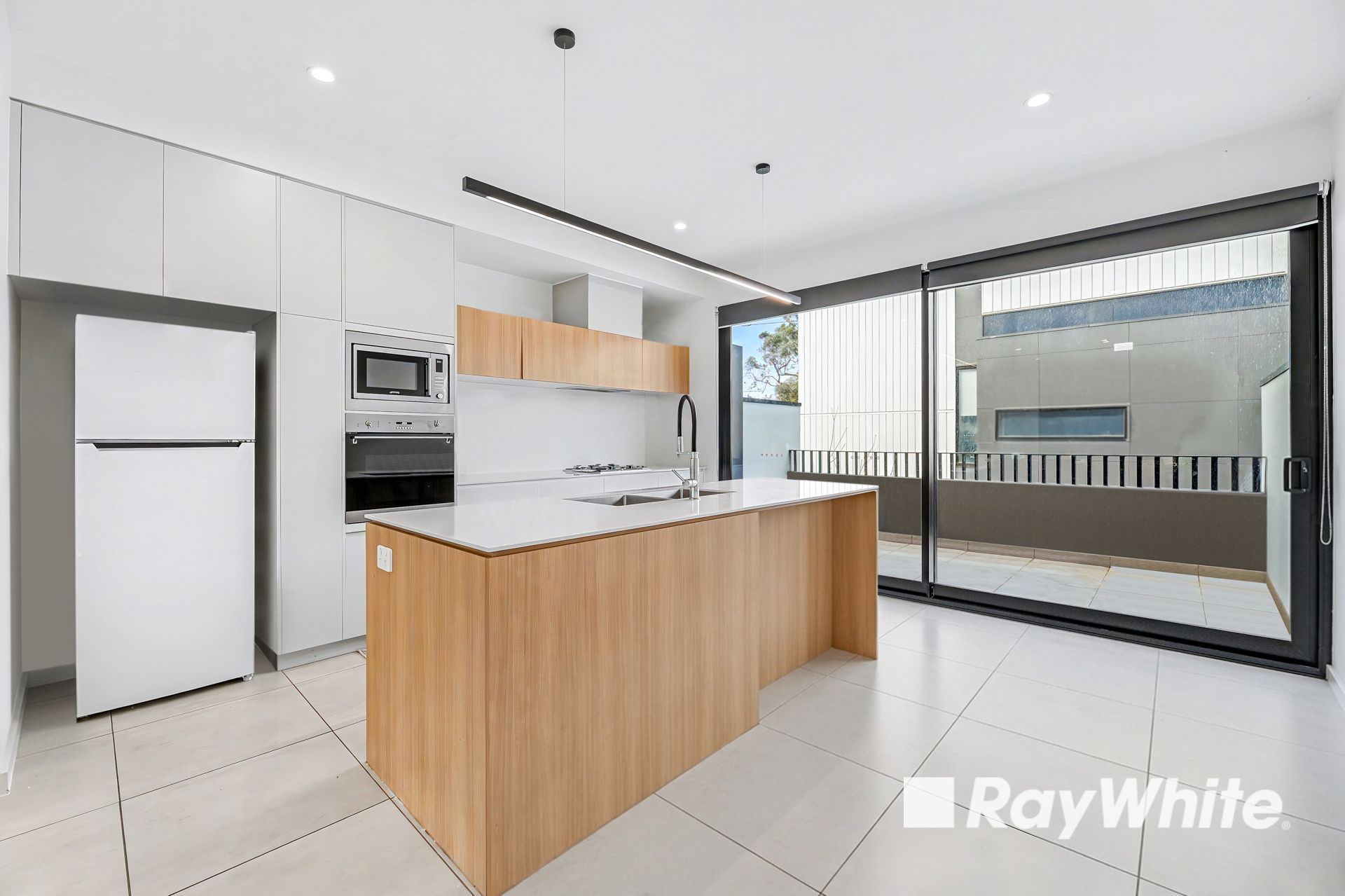 152 Keneally Street — photo 3 of 14