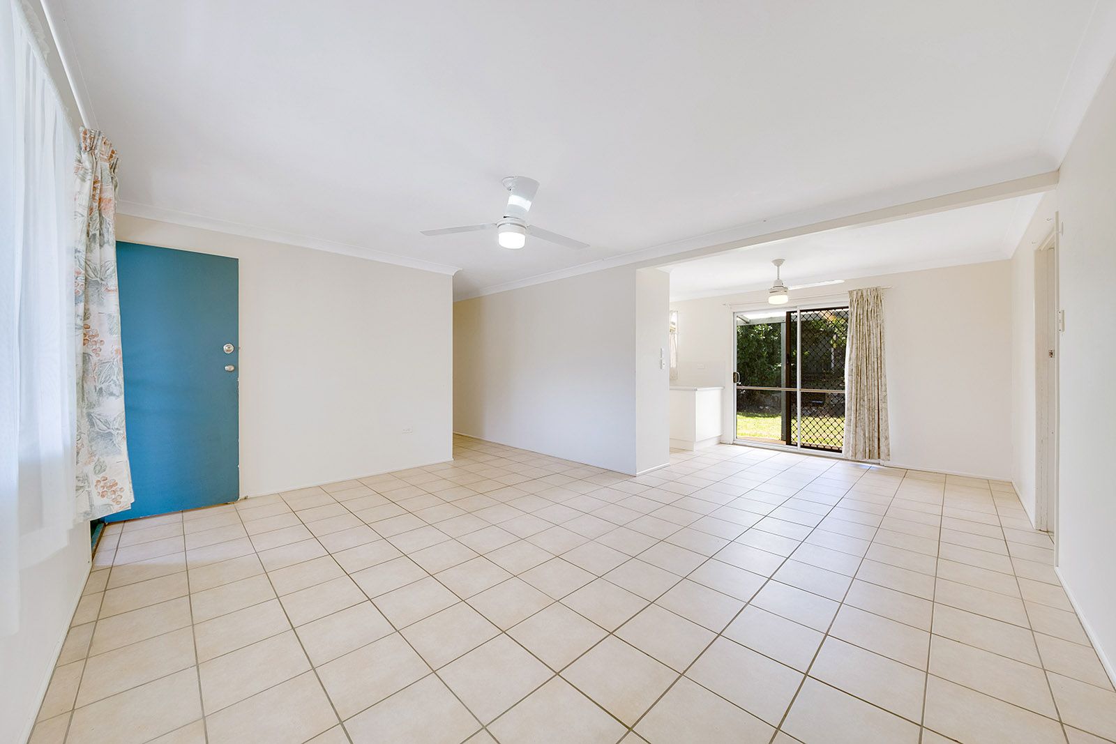 14 Illawarra Drive, Kin Kora, QLD 4680