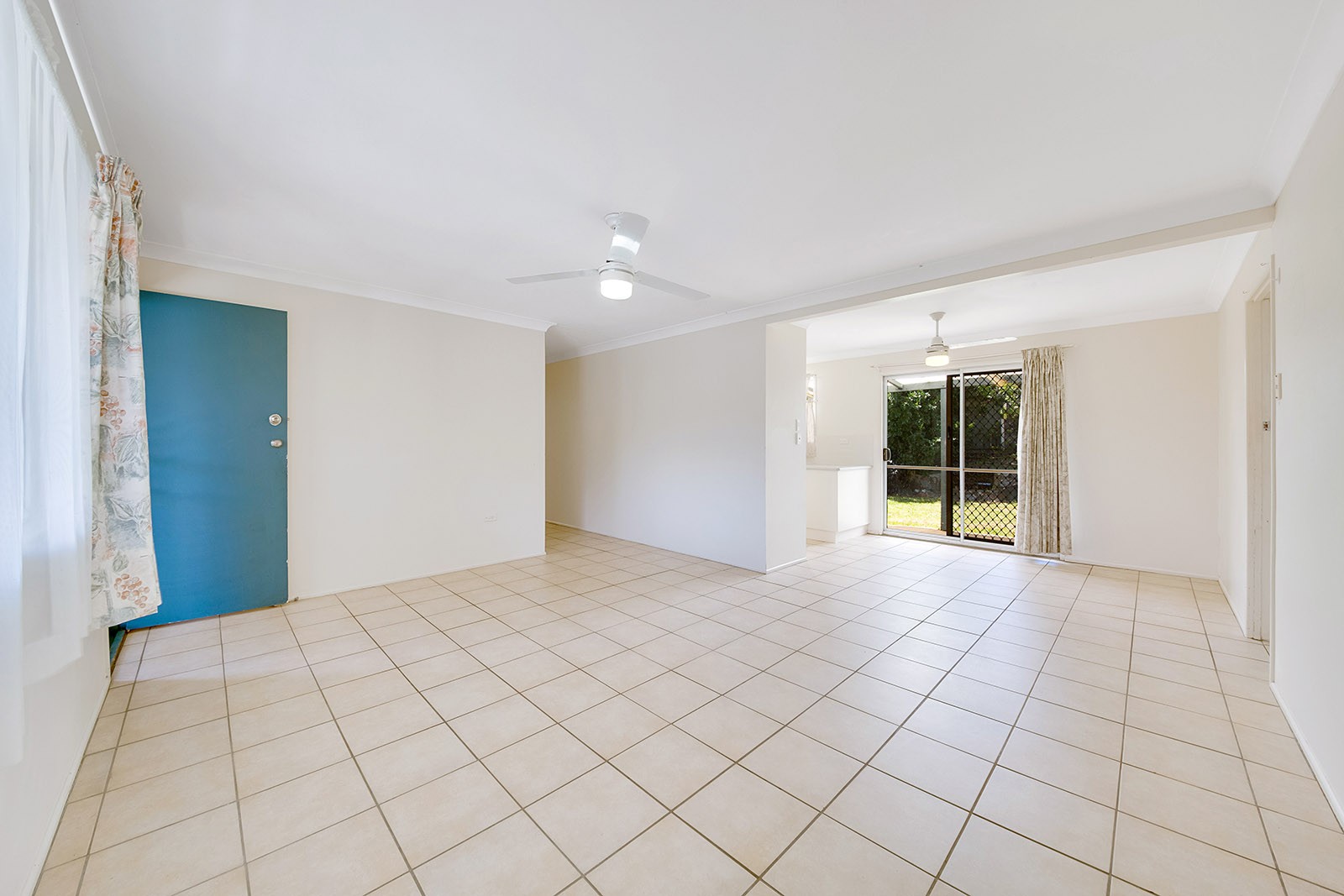 14 Illawarra Drive, Kin Kora, QLD 4680