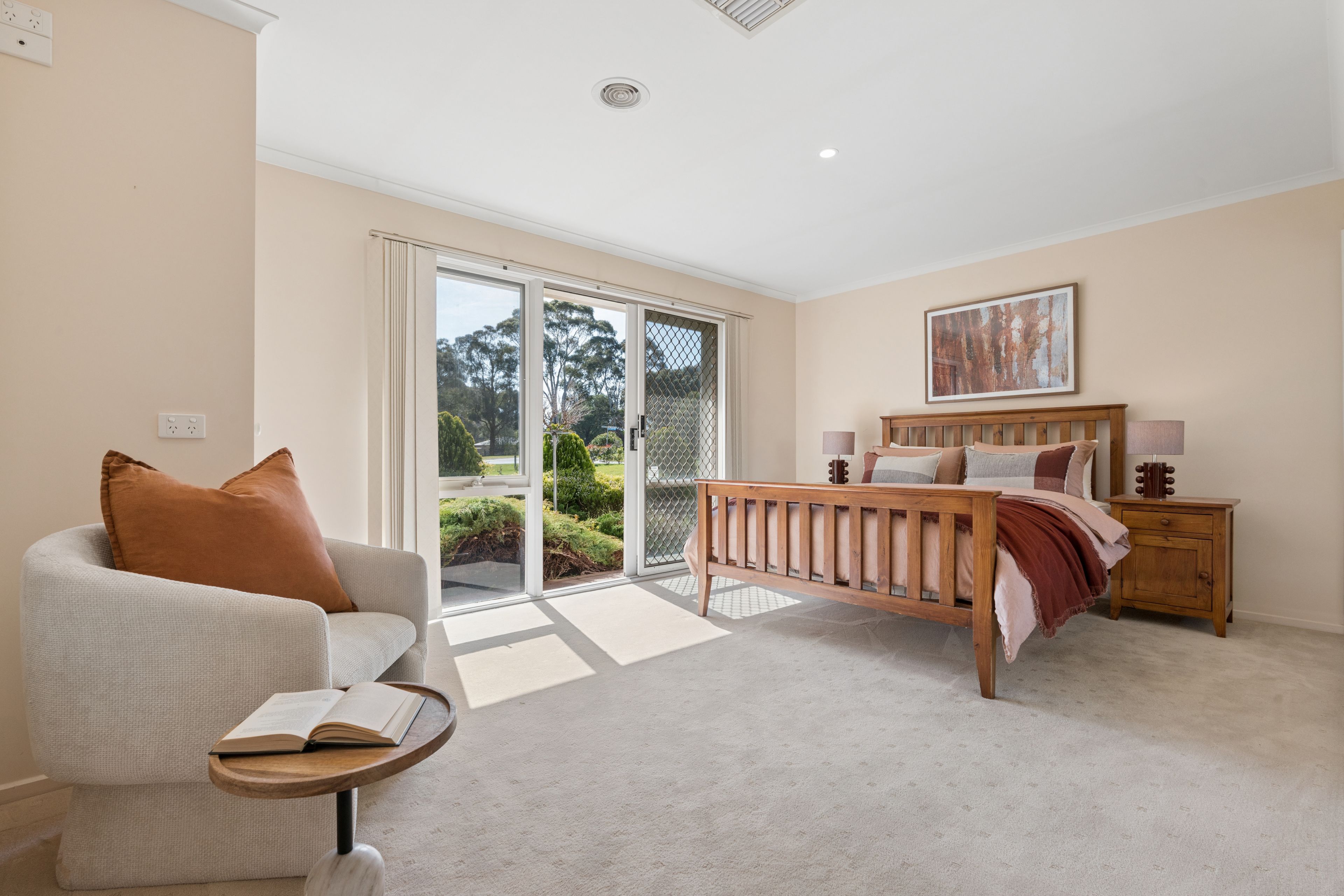 76 Lockhart Drive — photo 14 of 24