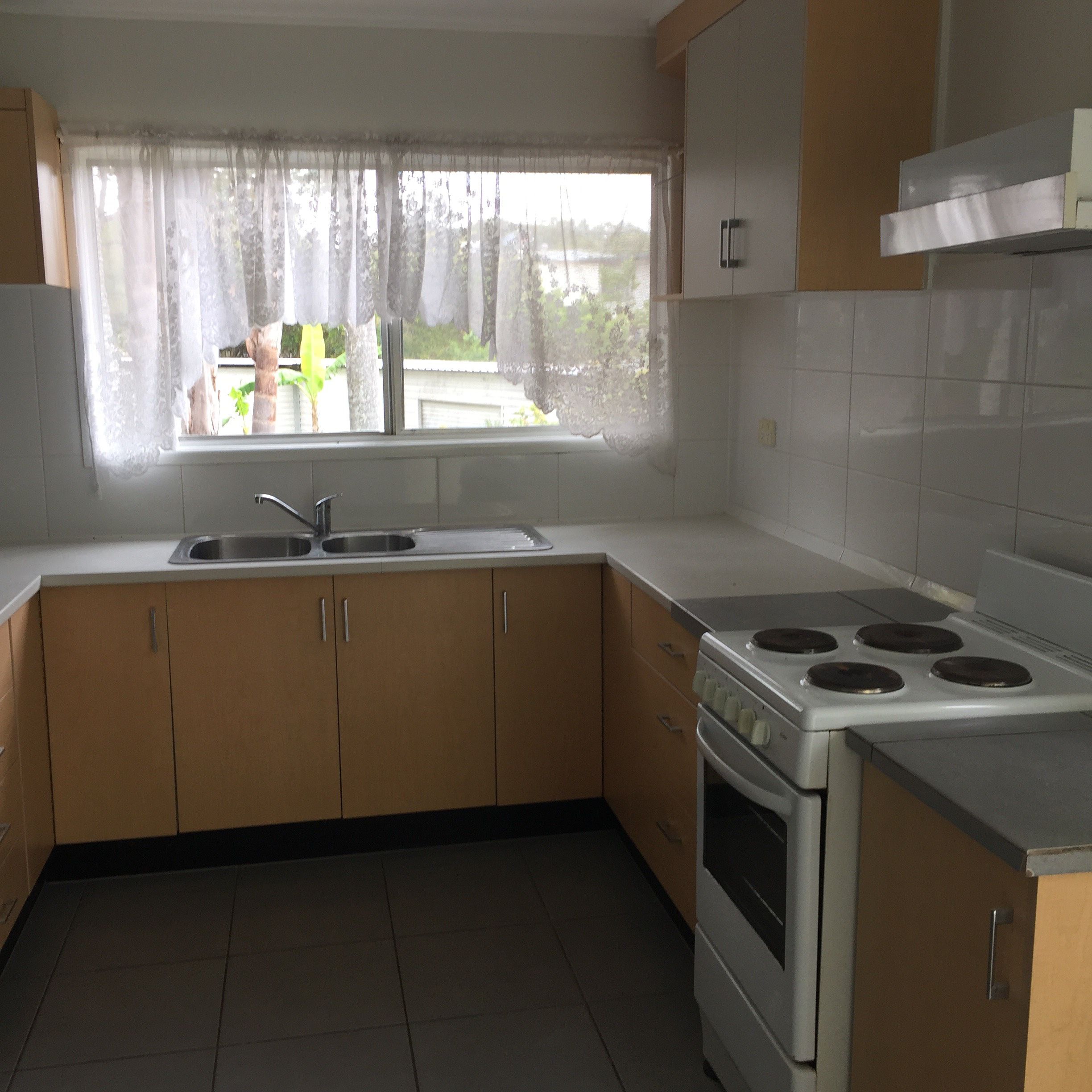 14 Sandra Street, Kingston, QLD 4114