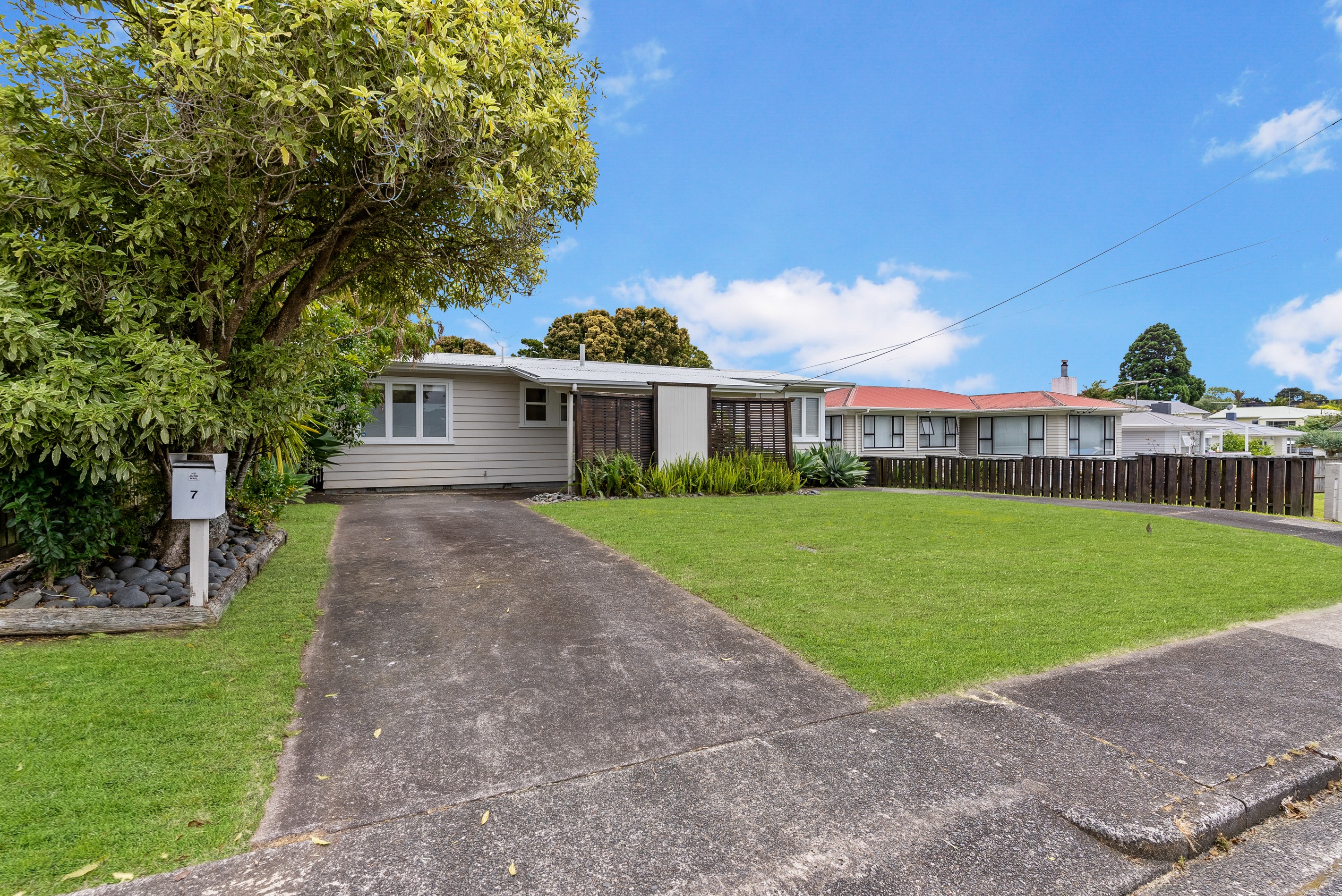 7 Edgerton Road, Te Atatu Peninsula, Waitakere City