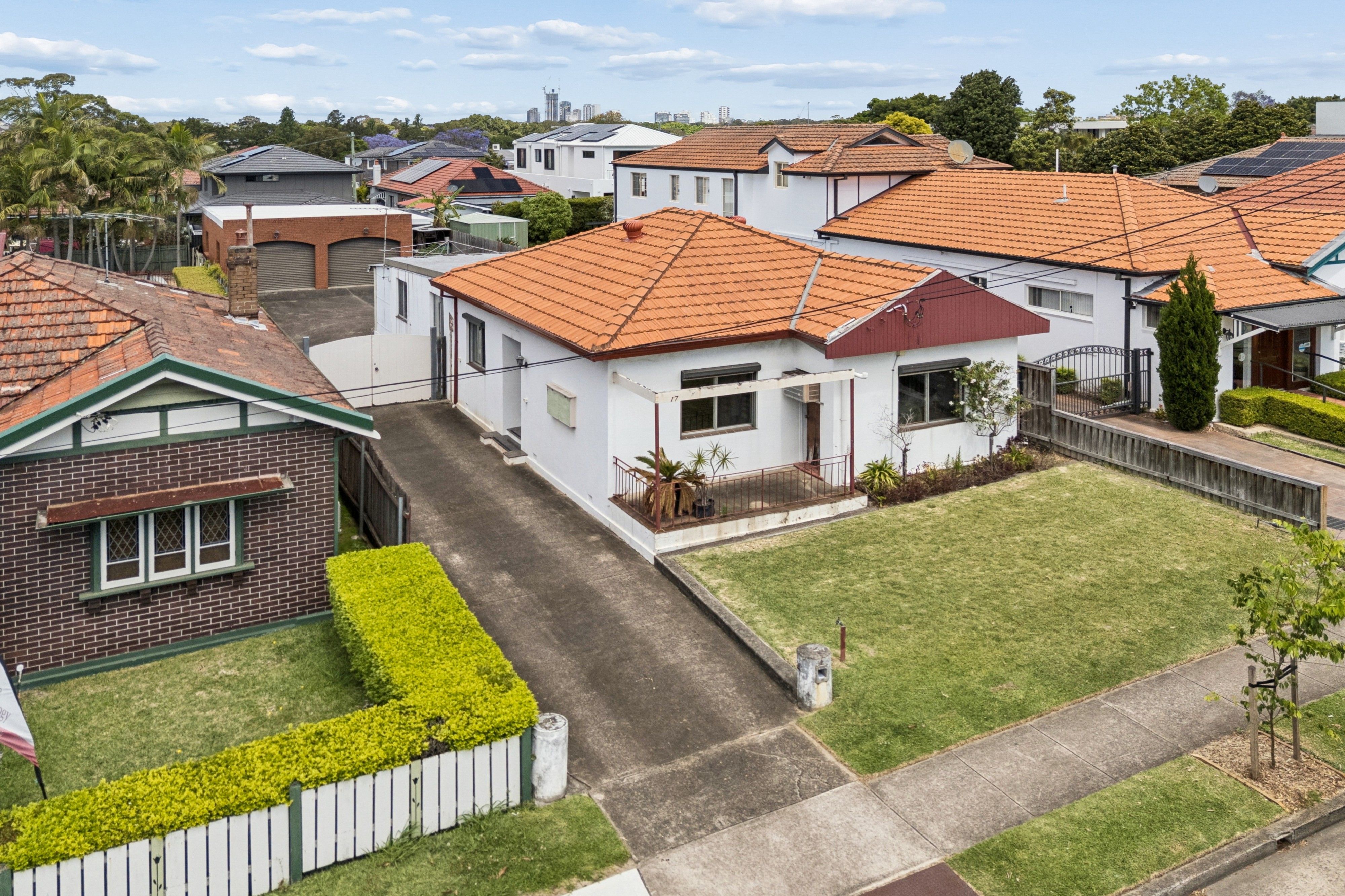 17 Cabarita Road — photo 8 of 11