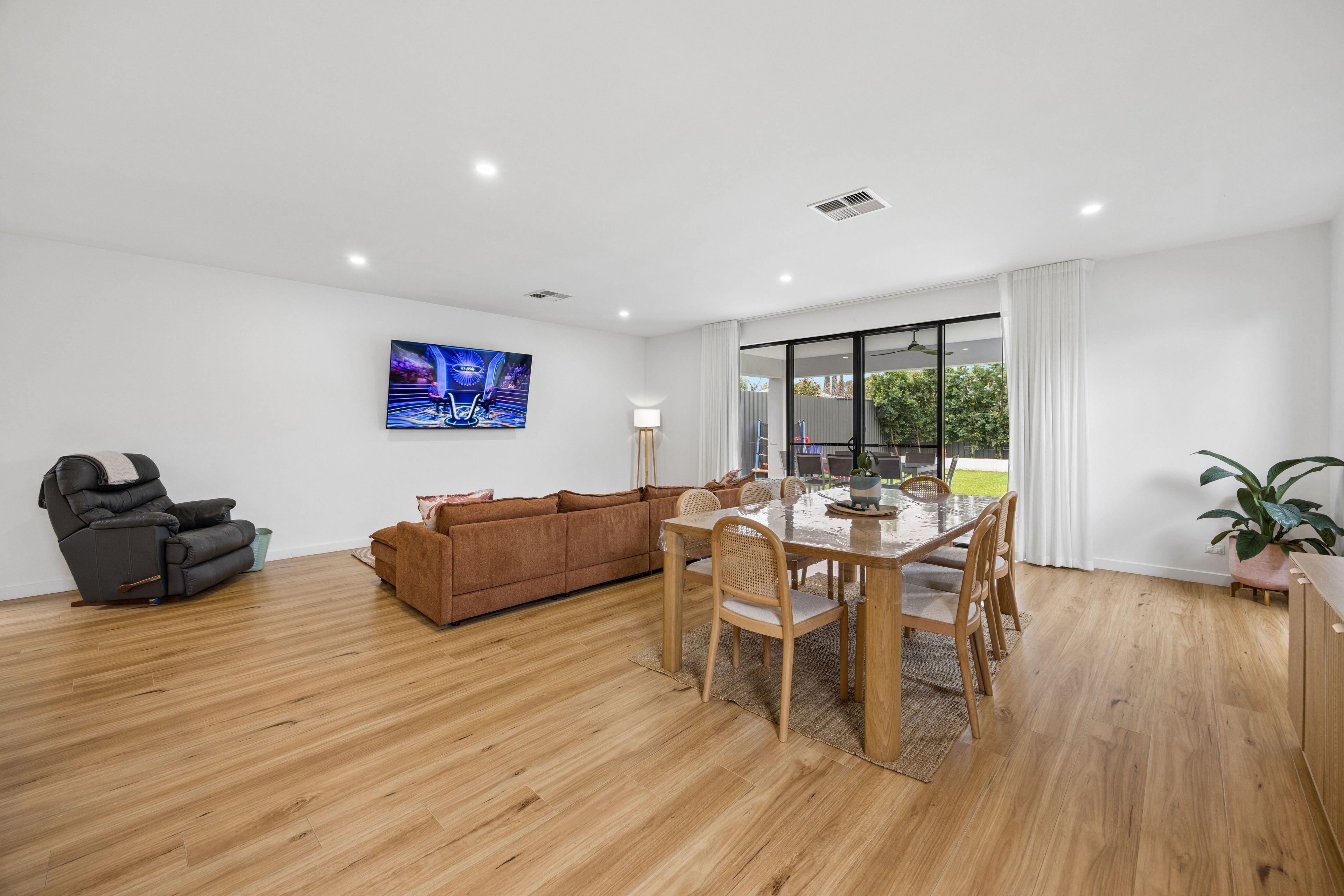 15 Bailey Street — photo 7 of 25