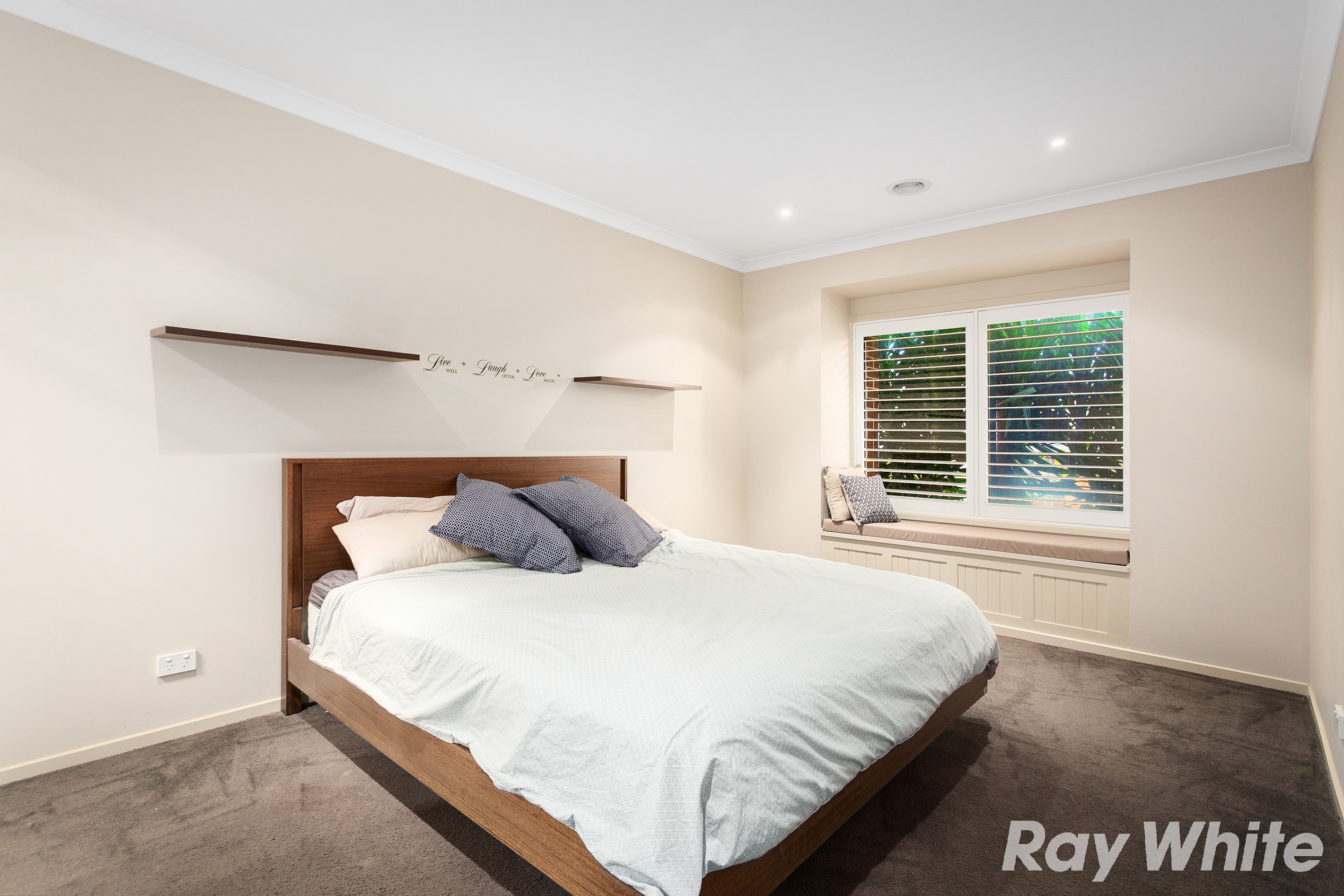 33 Clarendon Street, Pakenham, VIC 3810