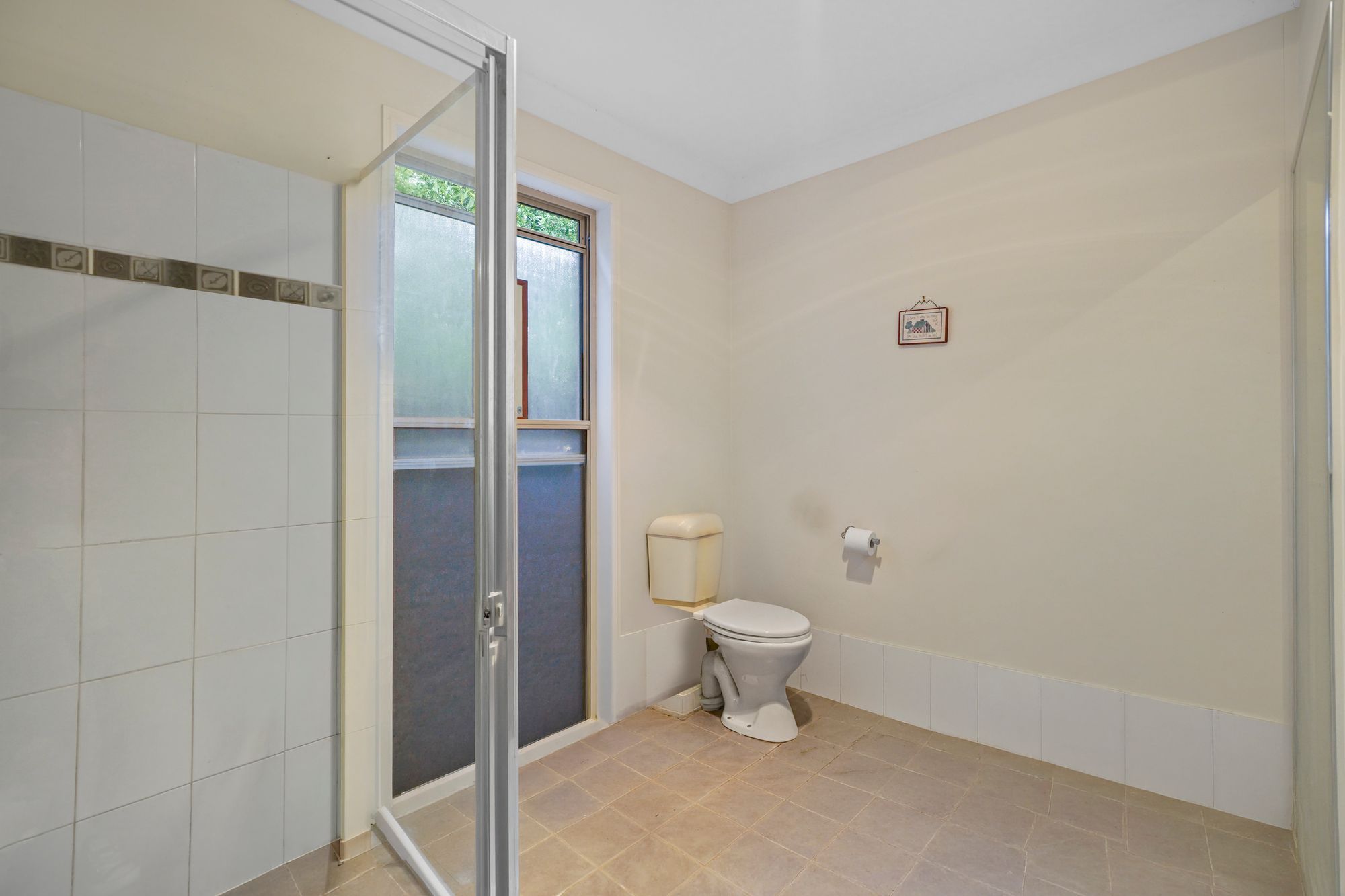 20 Mountain View Crescent — photo 9 of 20