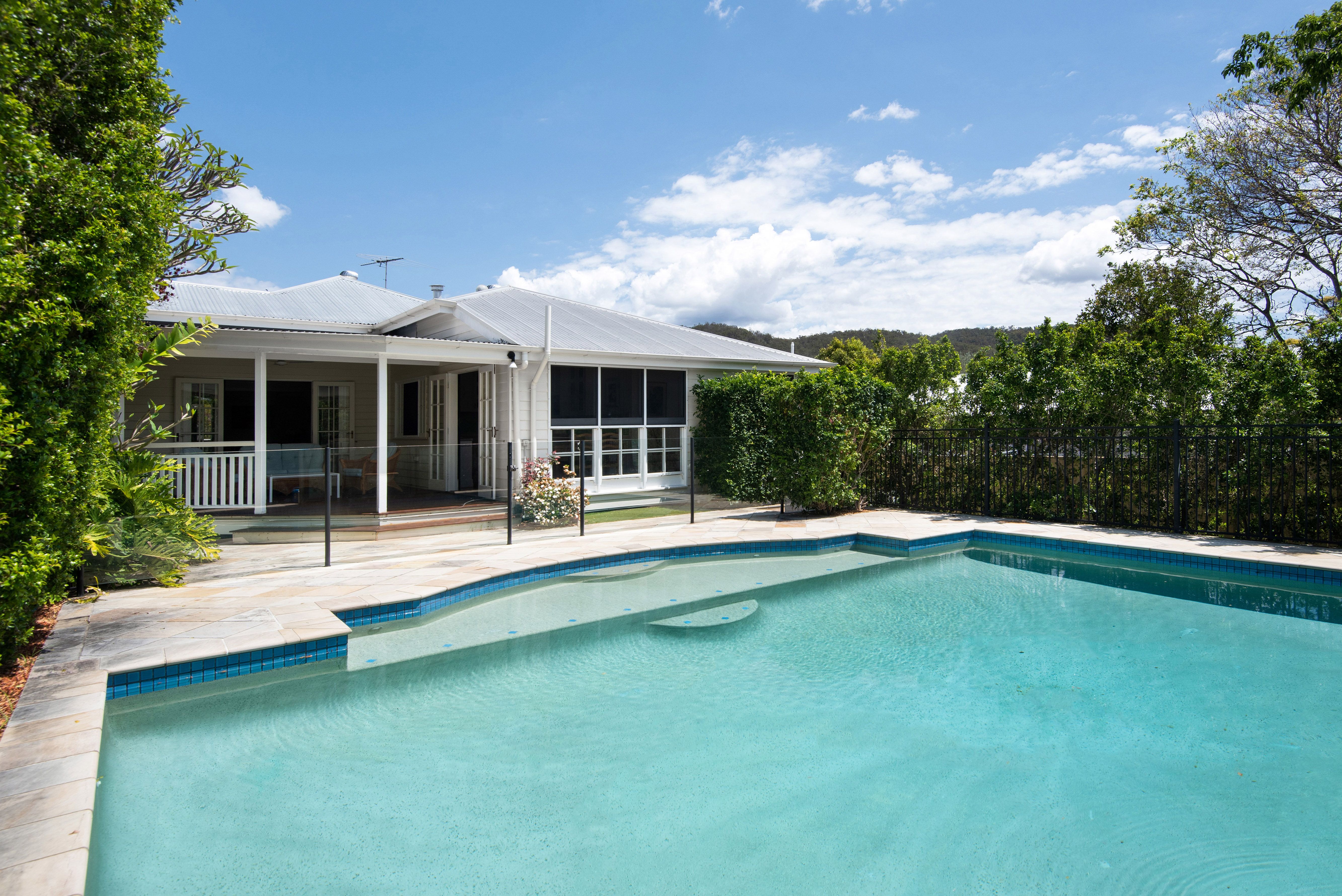 37 Banksia Avenue, Ashgrove, QLD 4060