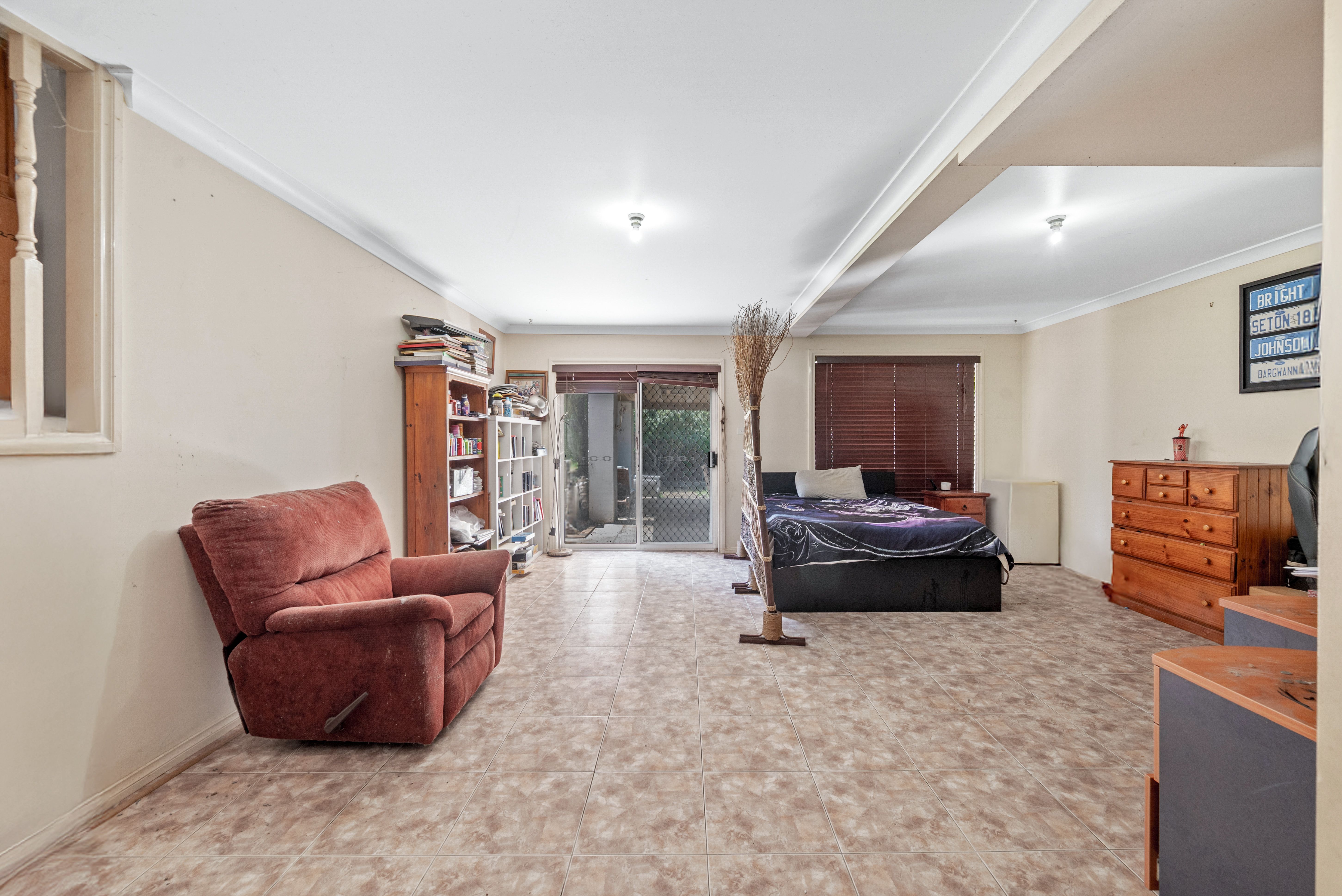 153 Leacocks Lane, Casula, NSW 2170