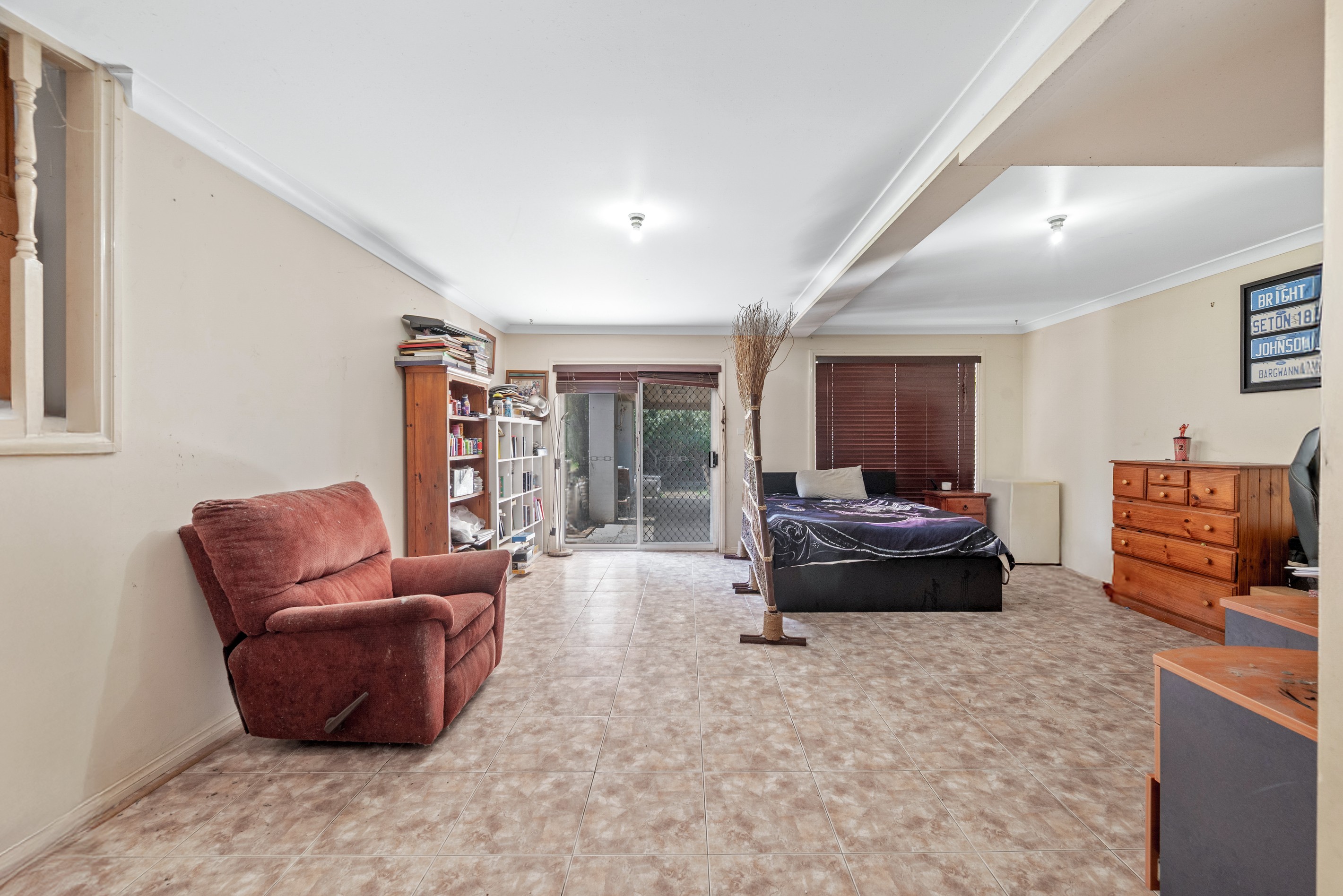 153 Leacocks Lane, Casula, NSW 2170