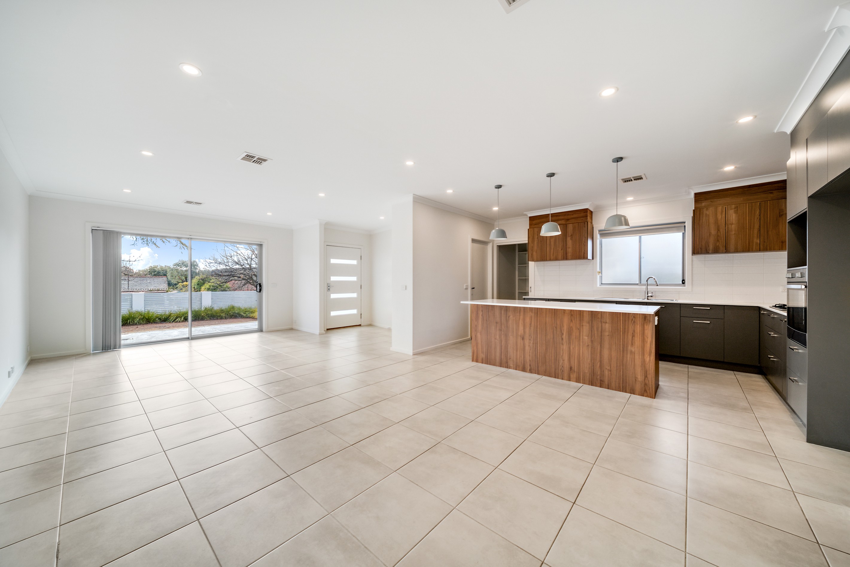 2/20 Blackman Crescent, Macquarie, ACT 2614