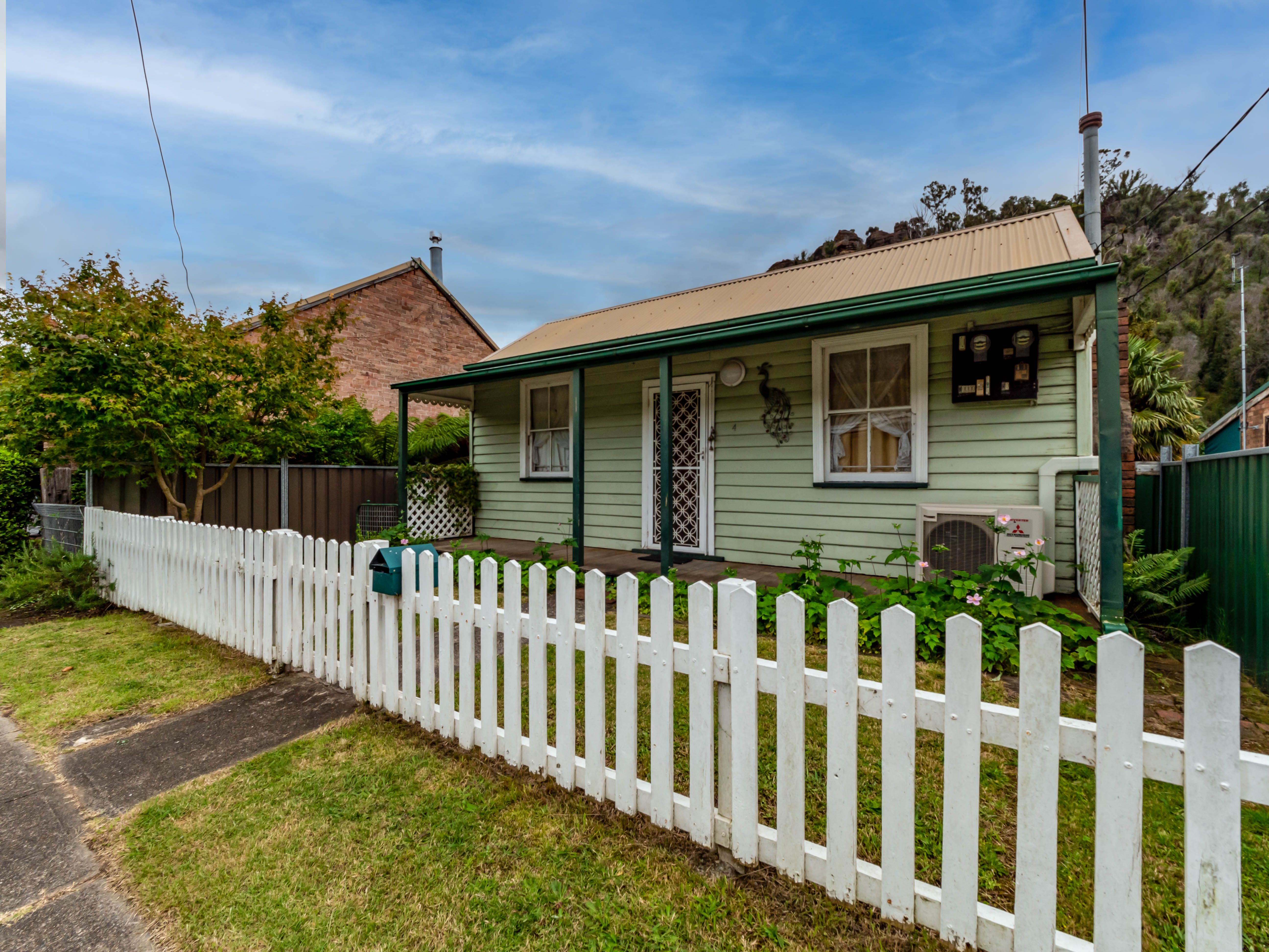 4 Bells Road, Lithgow, NSW 2790