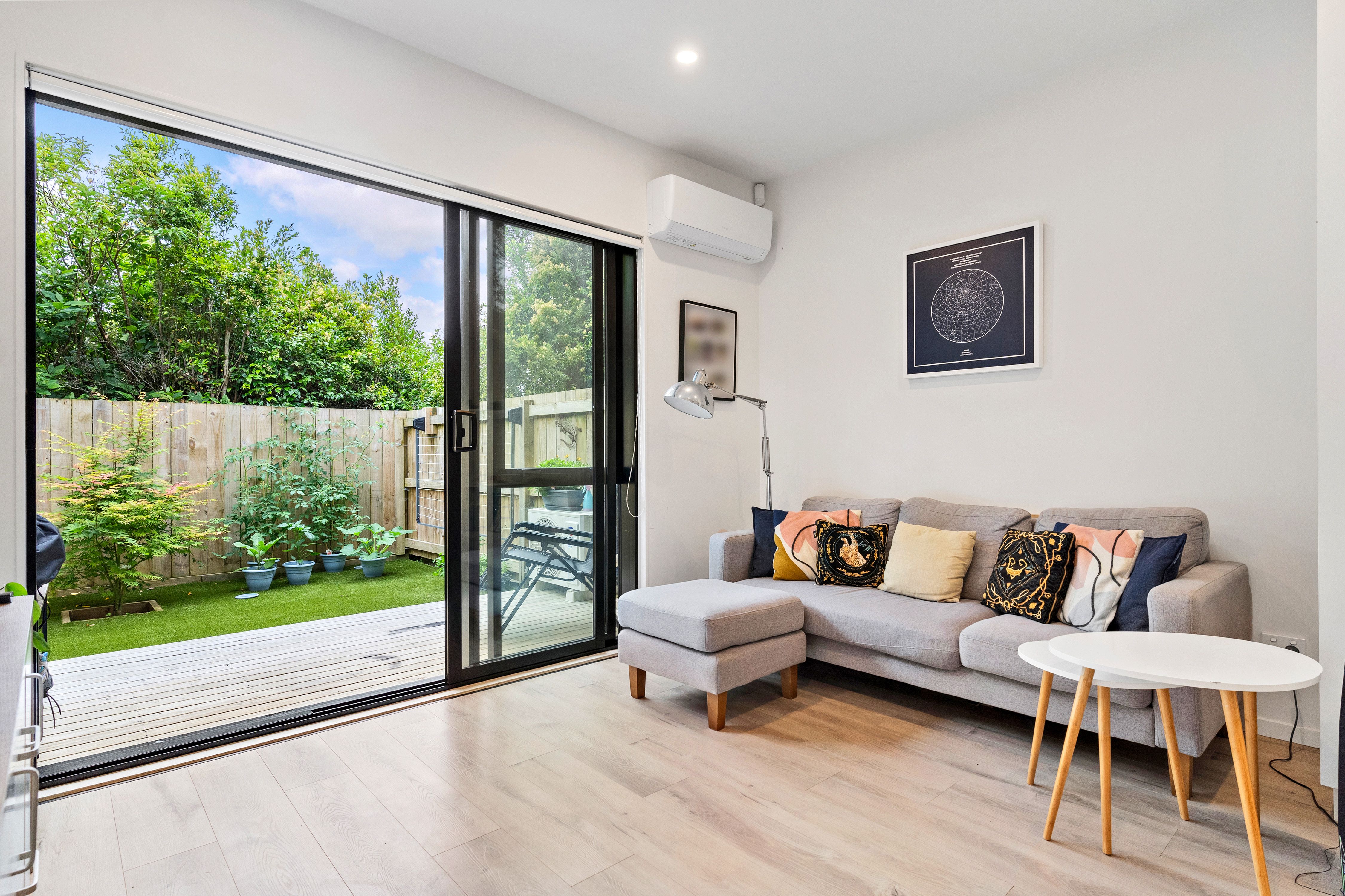 7/241 Don Buck Road, Massey, Waitakere City