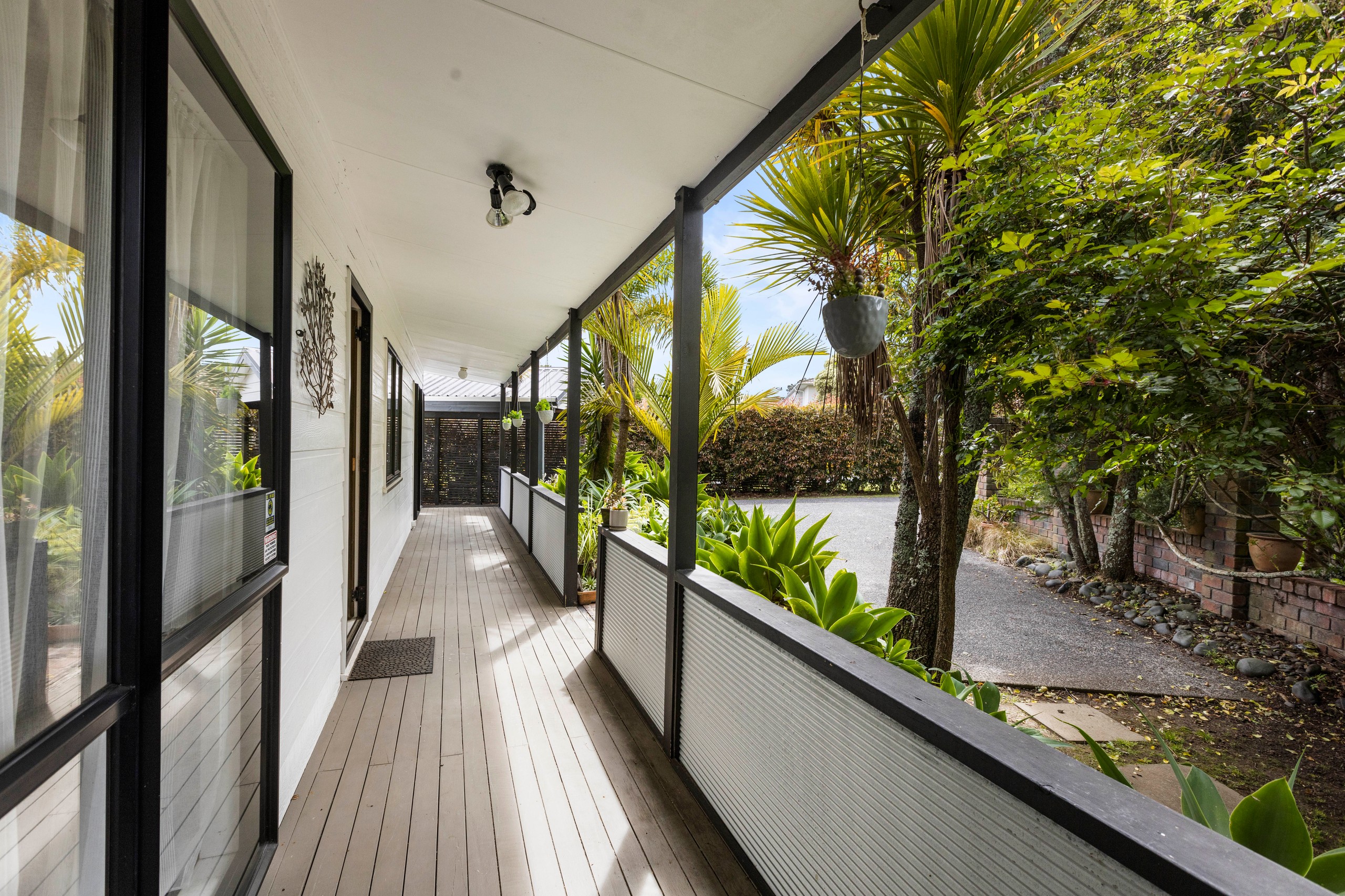 60 Sungrove Rise, Sunnyvale, Waitakere City