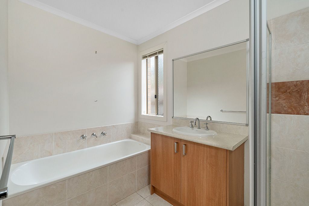 28 Carrum Woods Drive — photo 5 of 8