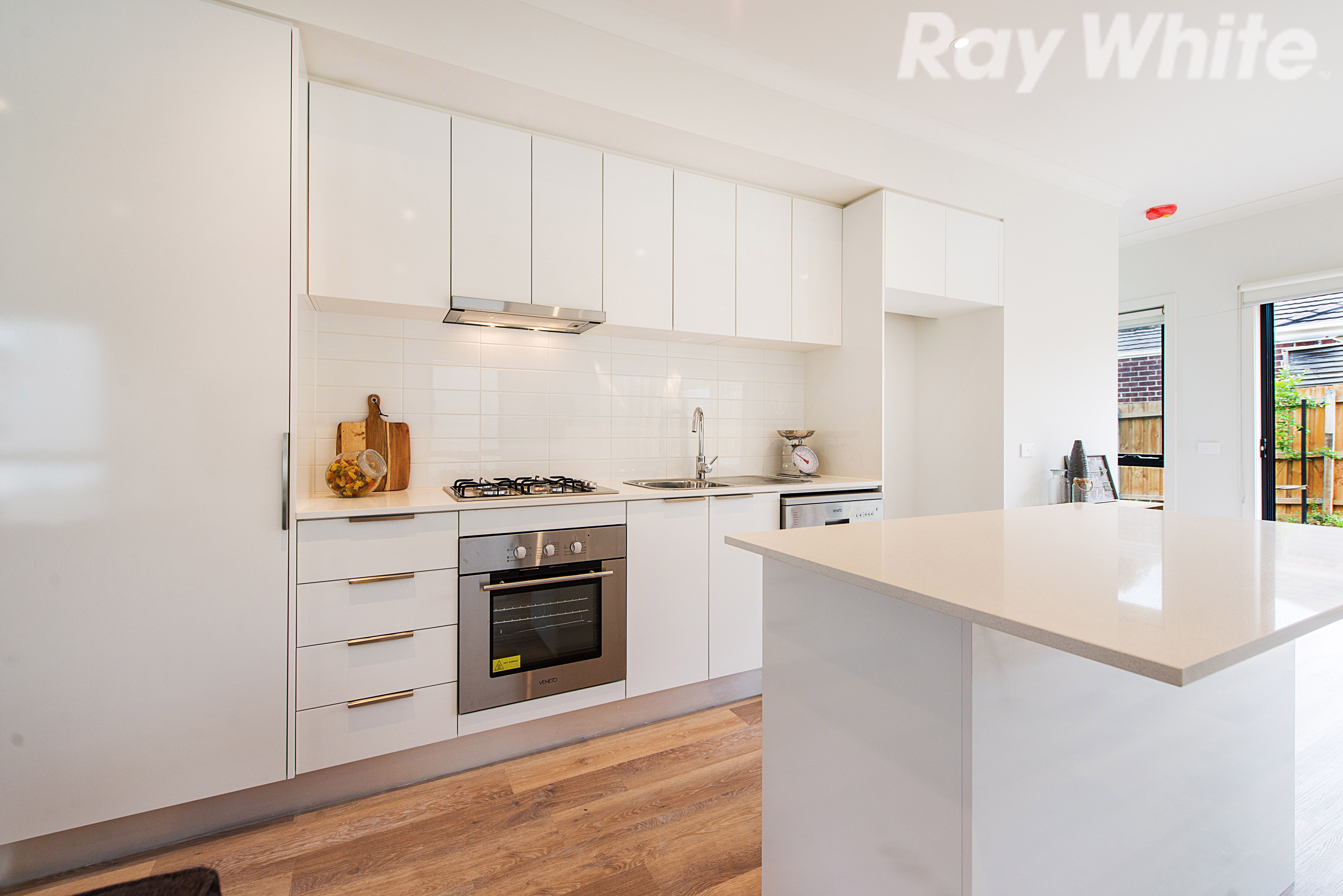 2/7 Saltbush Court, Rowville, VIC 3178