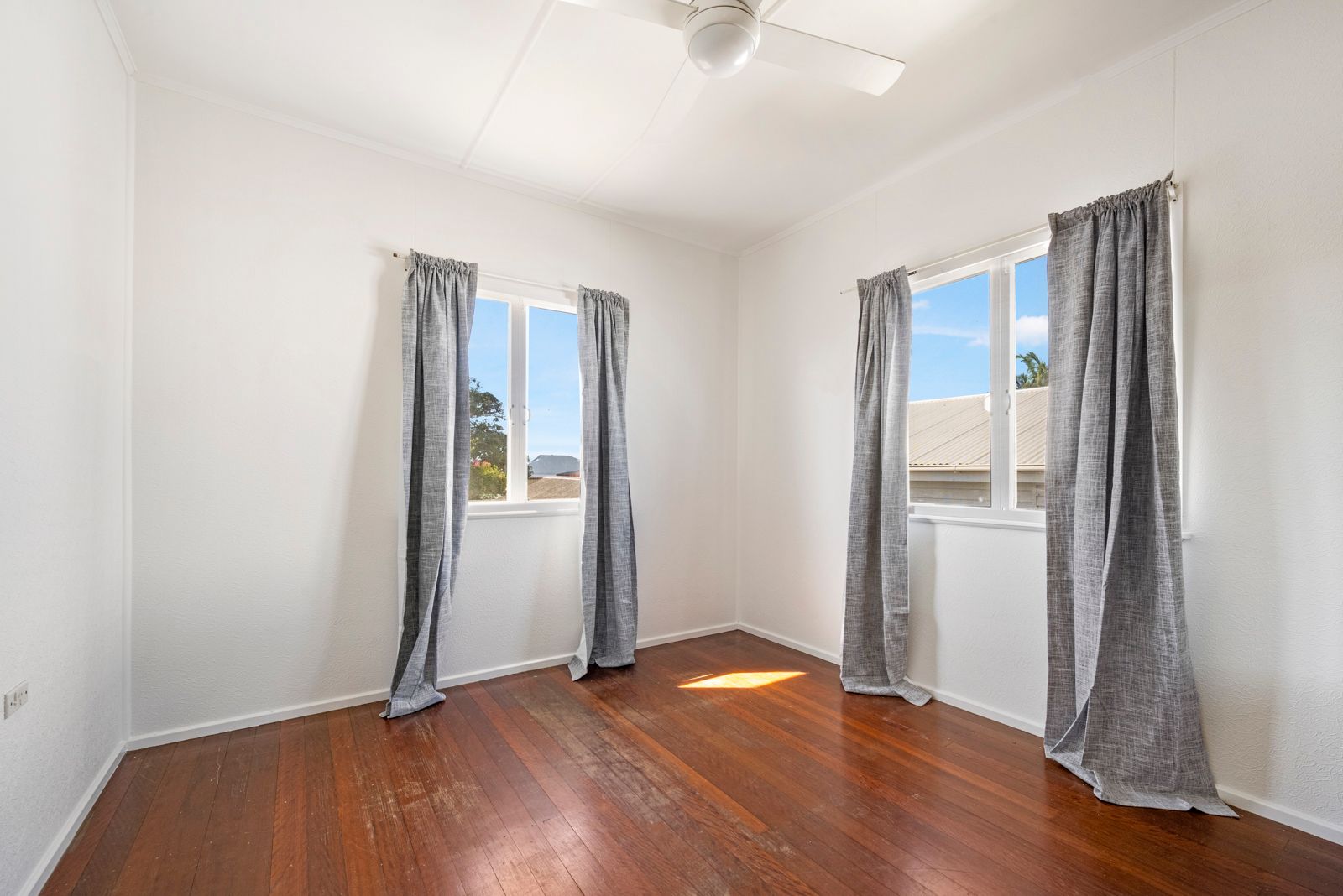 10 Campbell Street — photo 9 of 13