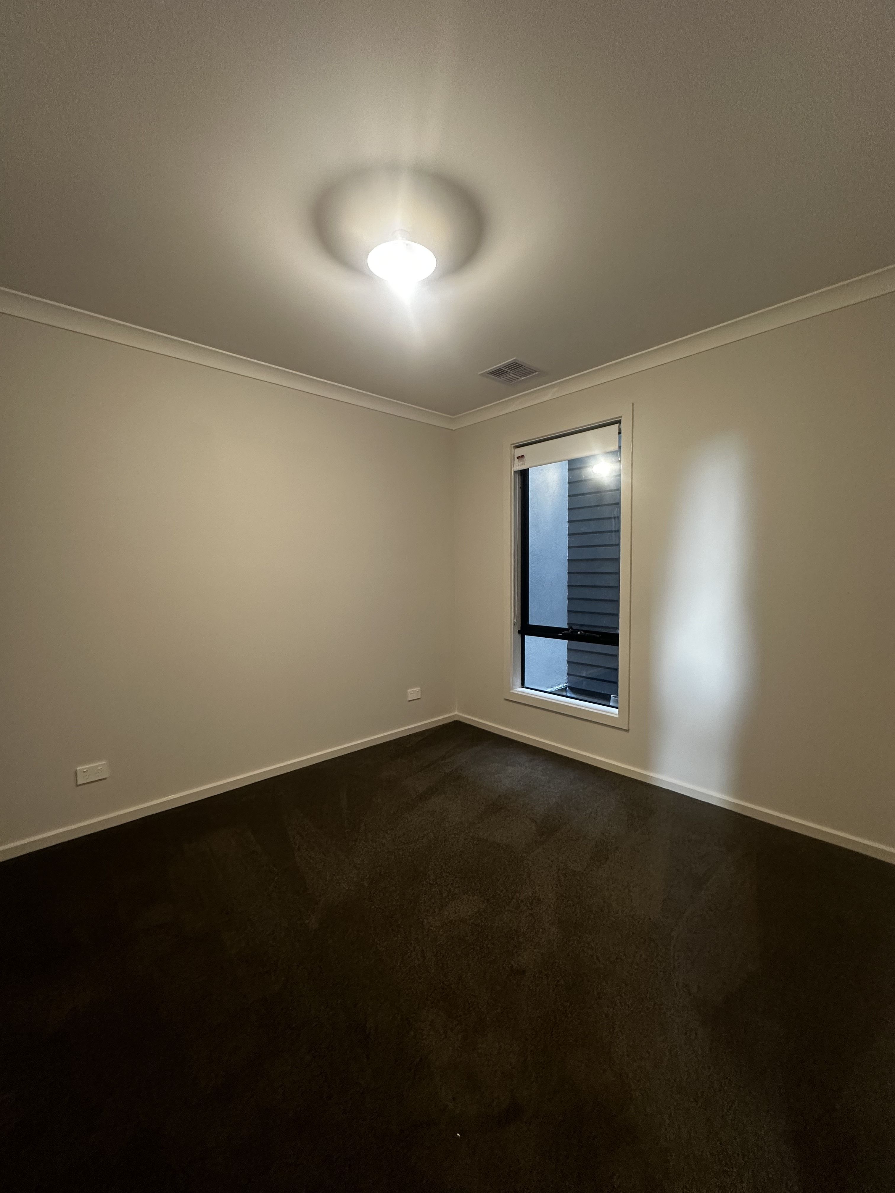 17 Capari Walk, Rockbank, VIC 3335