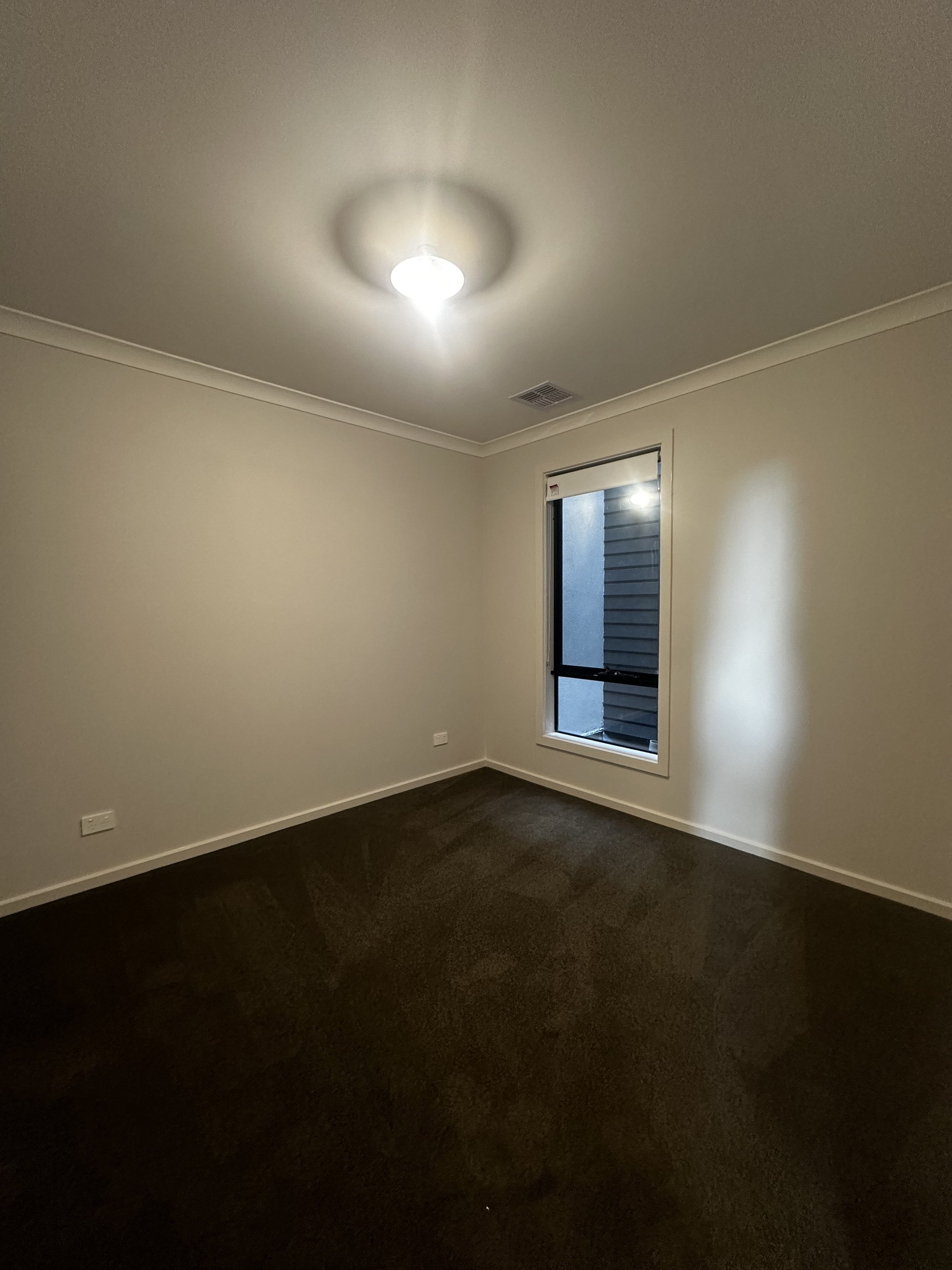 17 Capari Walk, Rockbank, VIC 3335