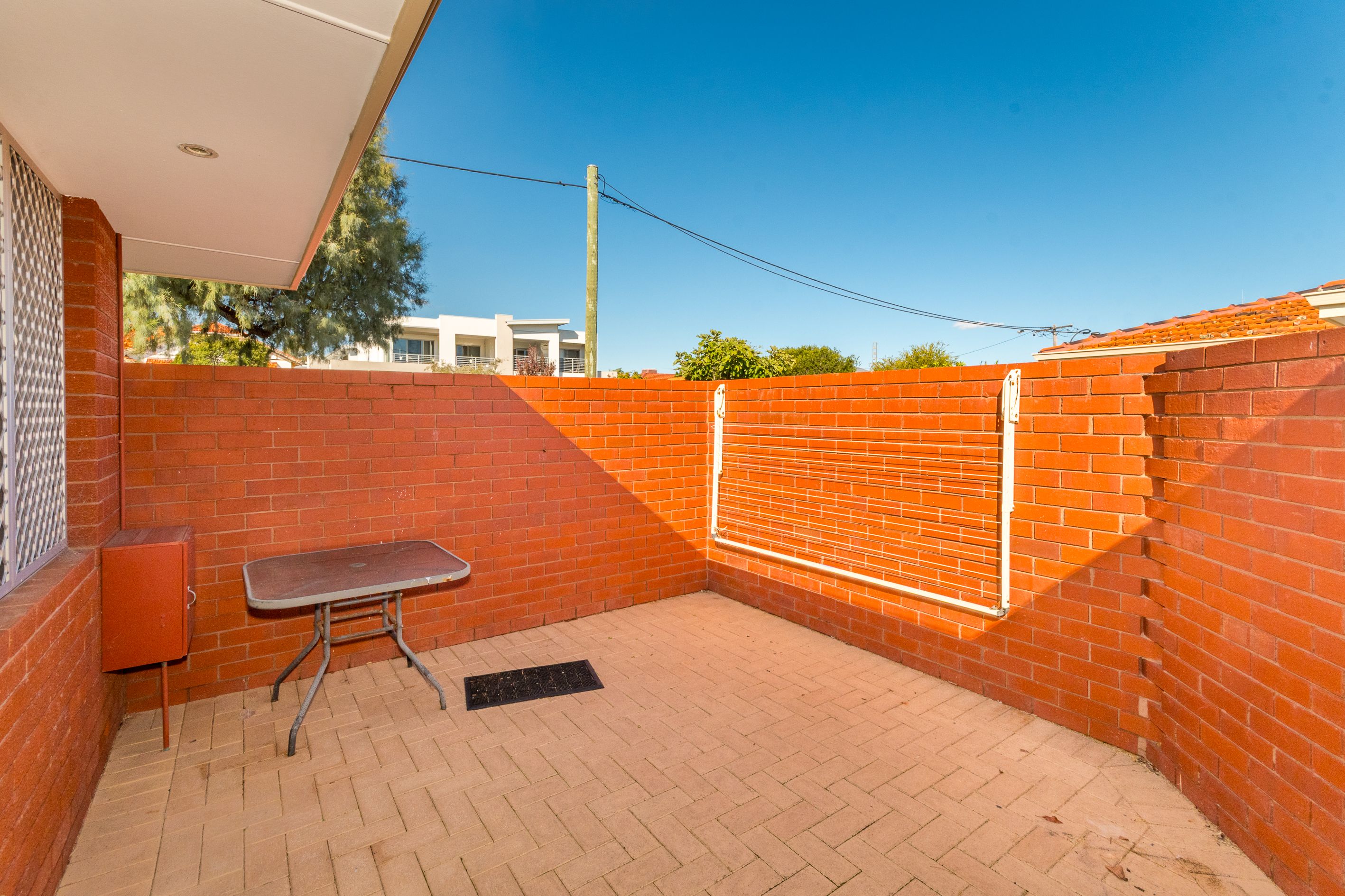 1/121 Edward Street — photo 16 of 17