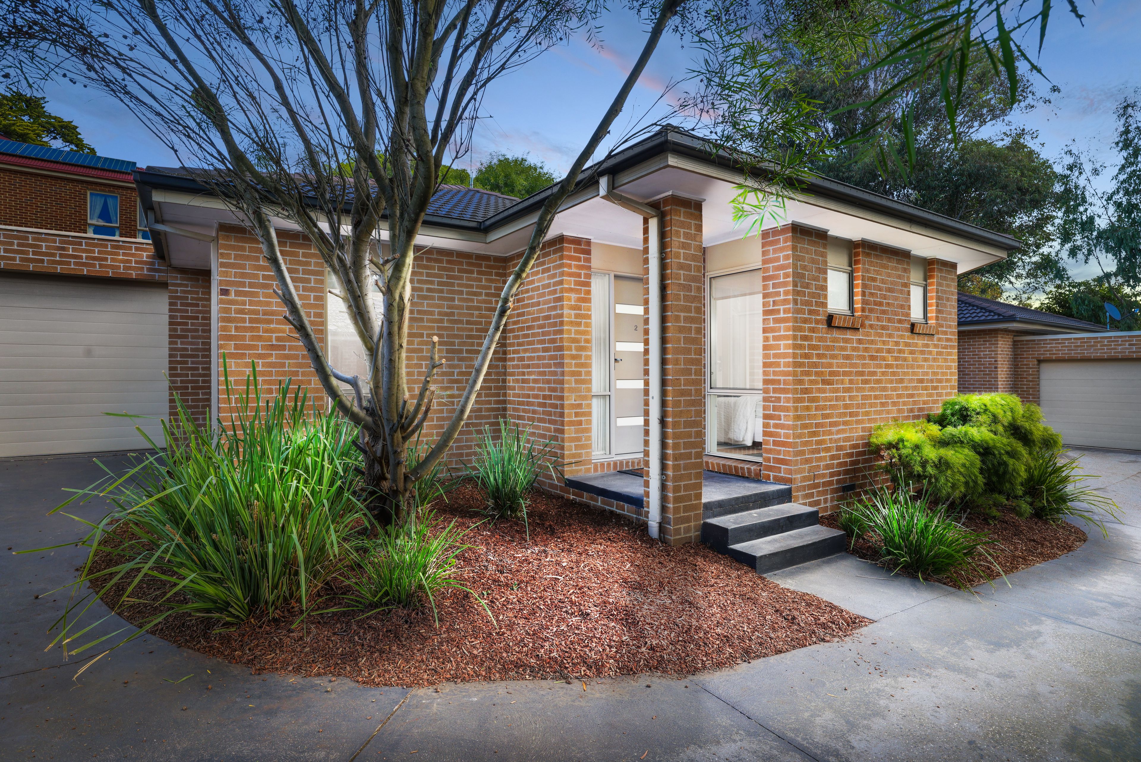 100 Dorset Road, Croydon VIC 3136