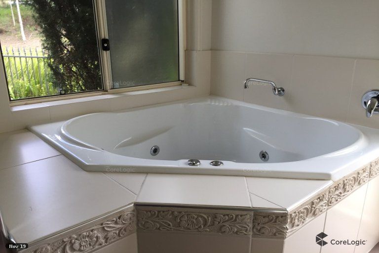 28a Friarbird Crescent, Bonogin, QLD 4213