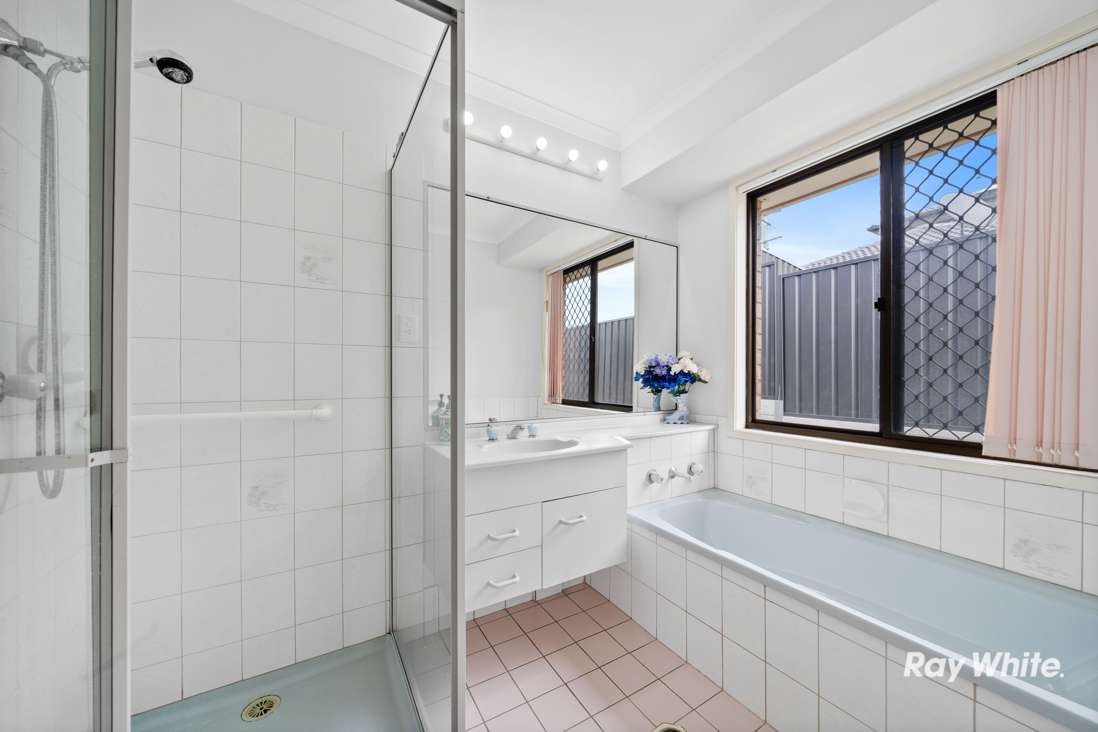 195 Castile Crescent — photo 9 of 19