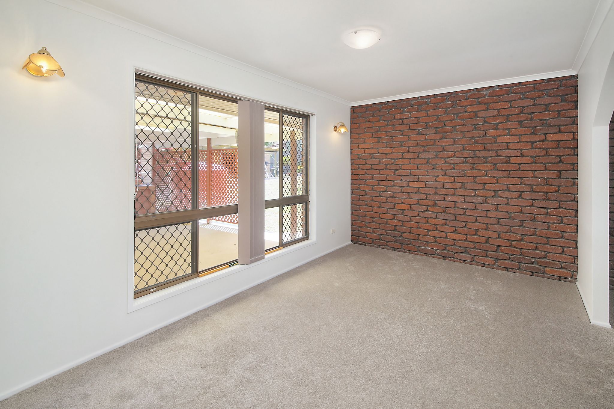 4 Wendy Place — photo 10 of 13